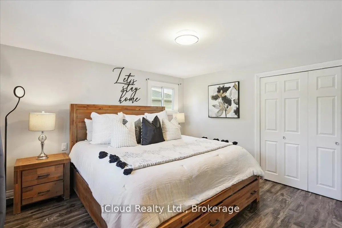 2224 Thorn Lodge Drive