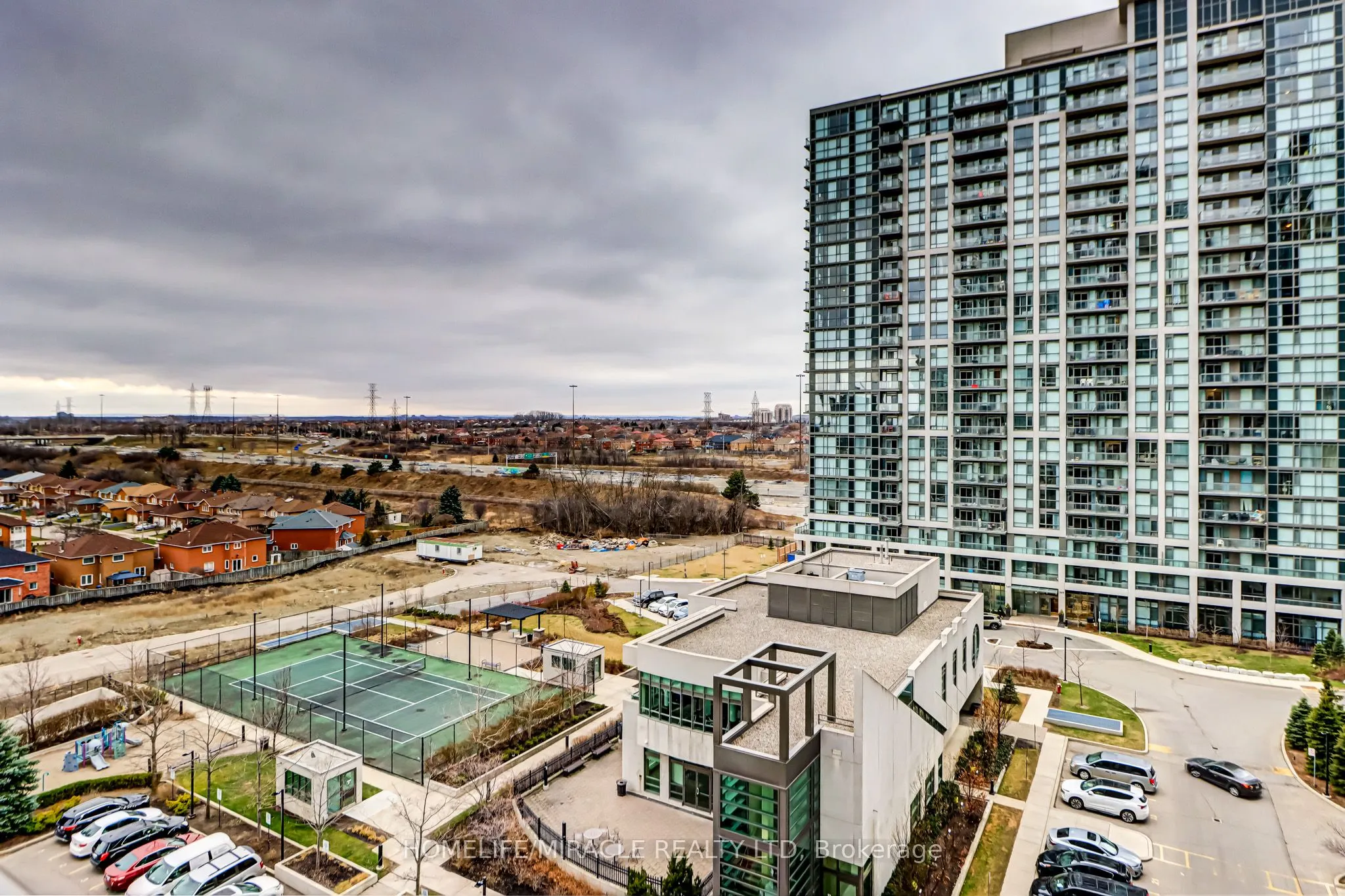 335 Rathburn Road W, #1002