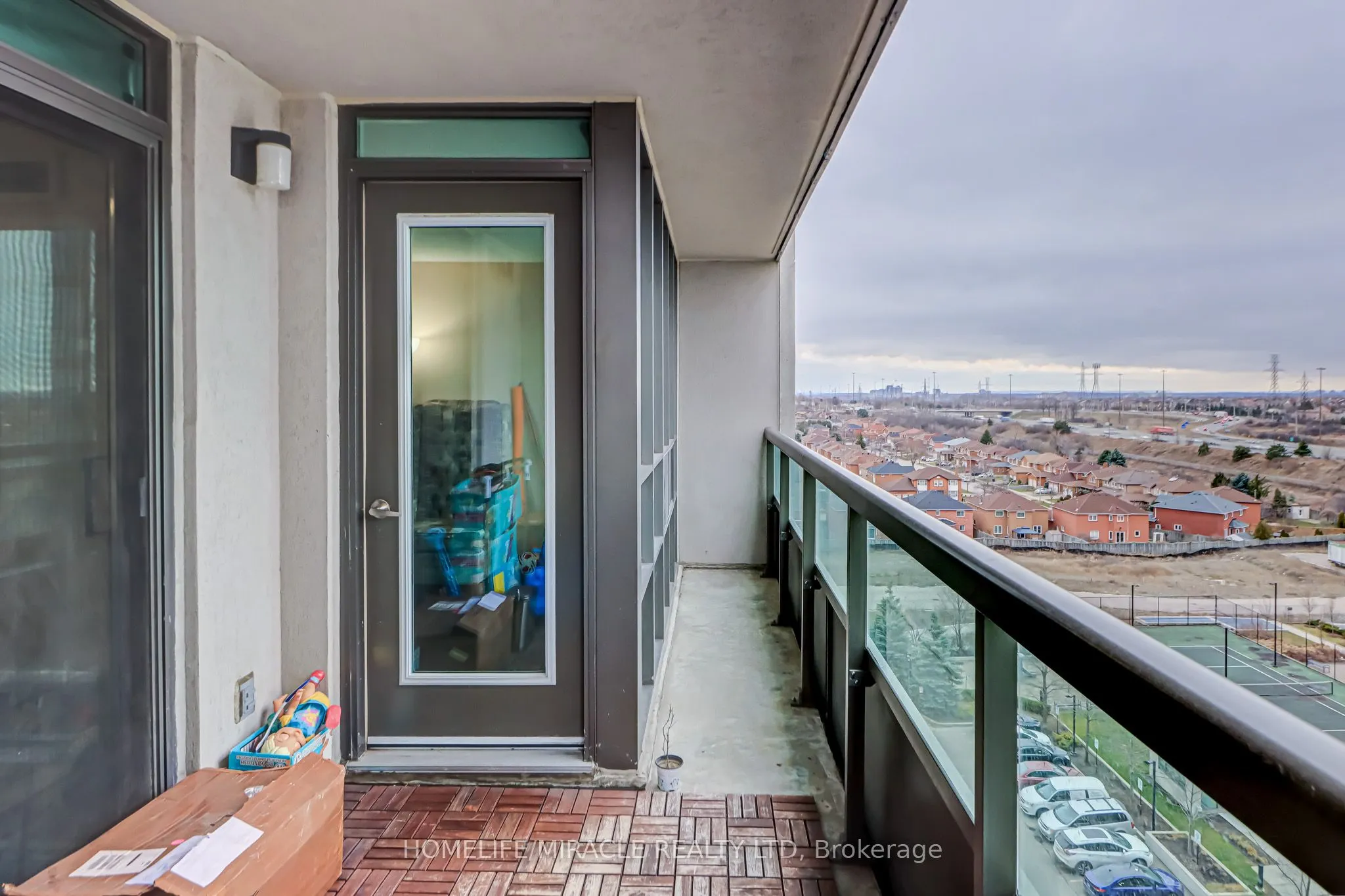 335 Rathburn Road W, #1002