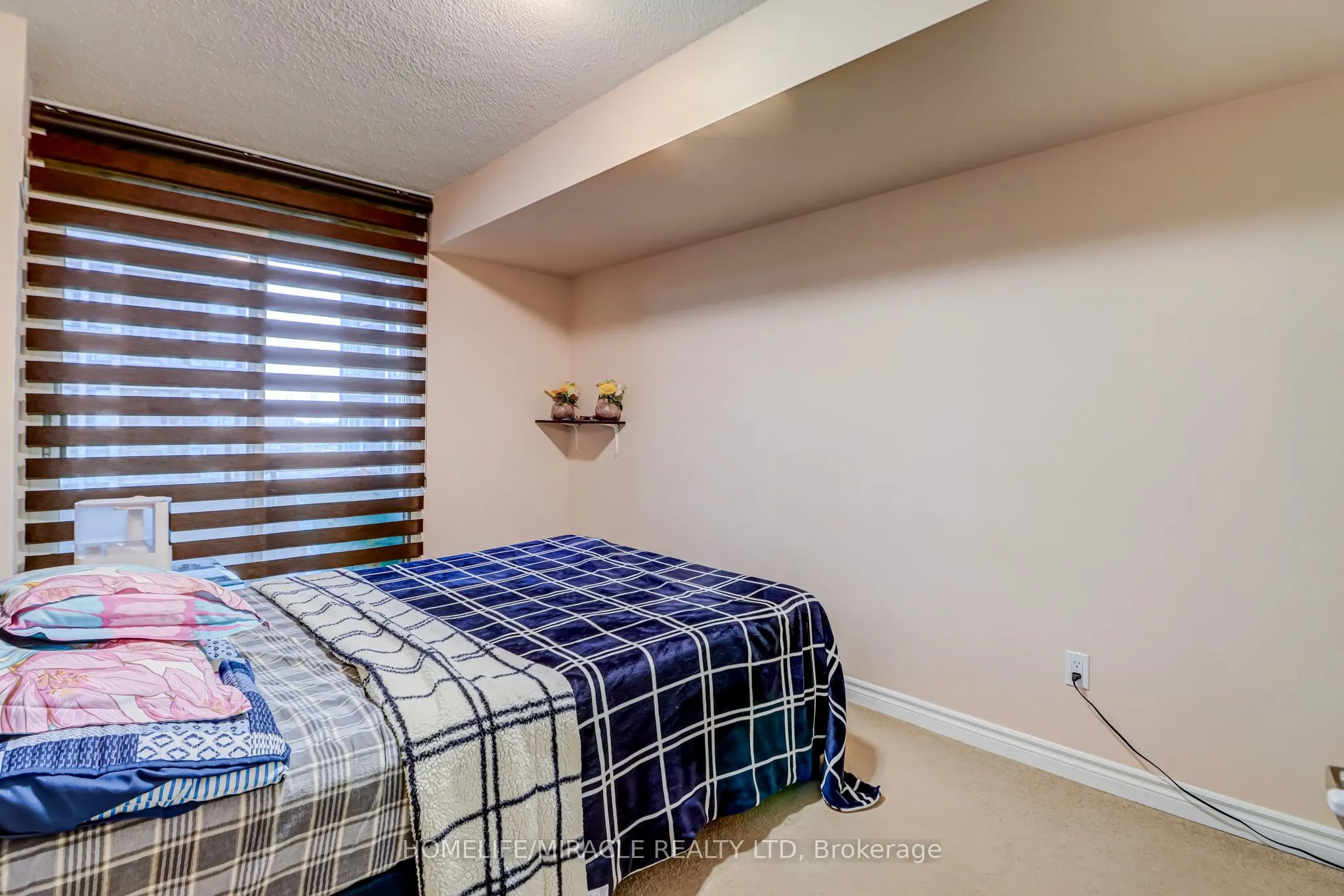 335 Rathburn Road W, #1002