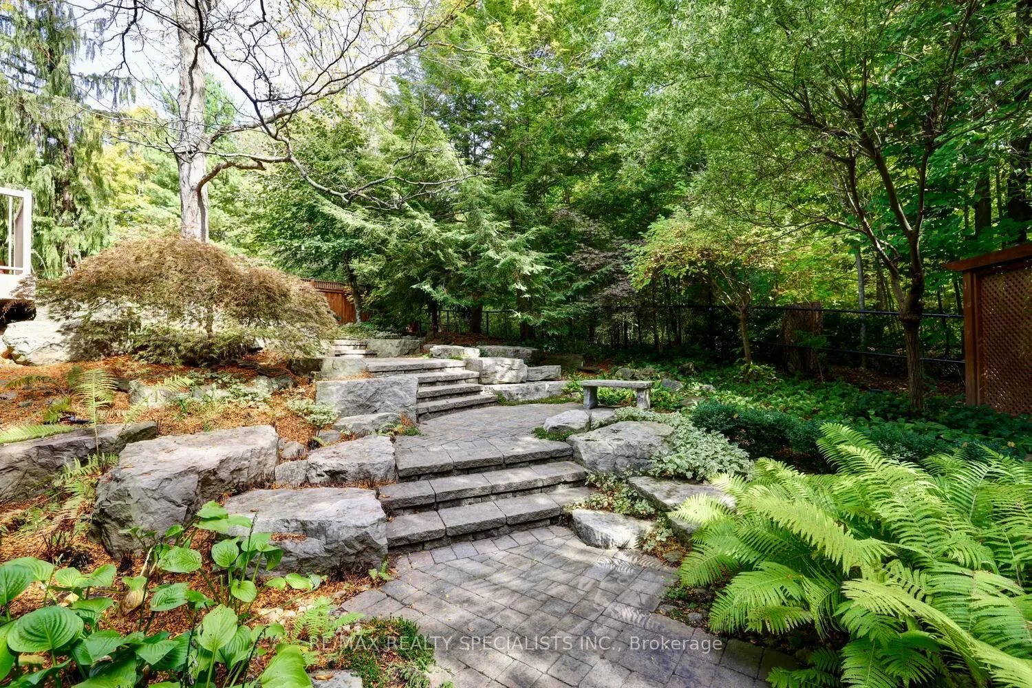 1227 Riverbank Way
