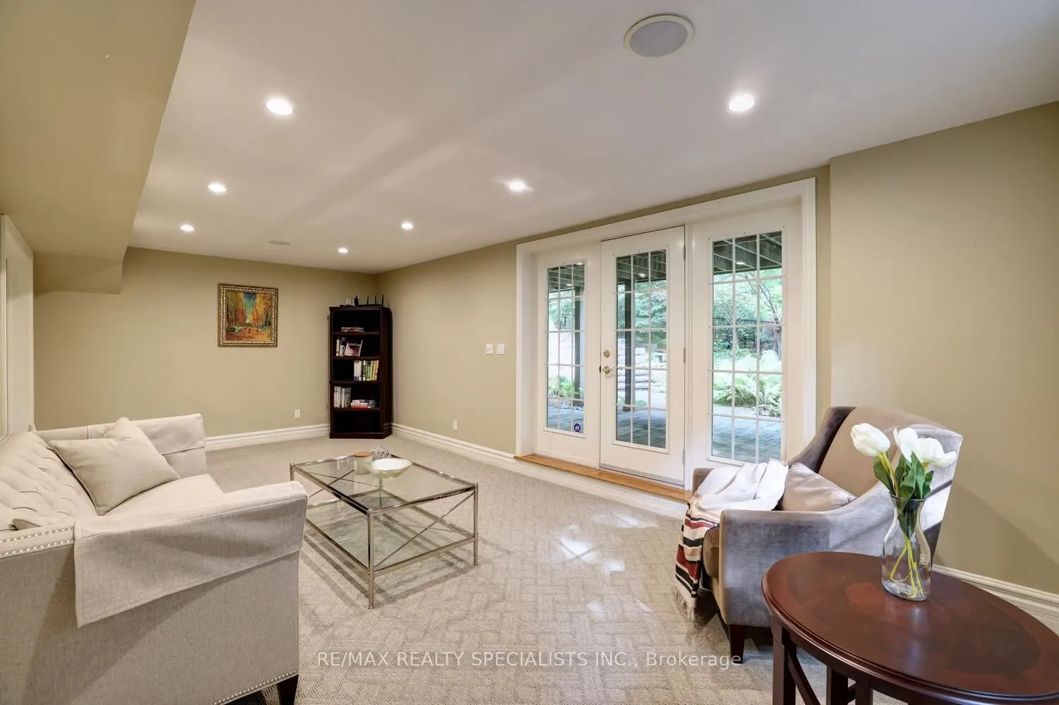 1227 Riverbank Way