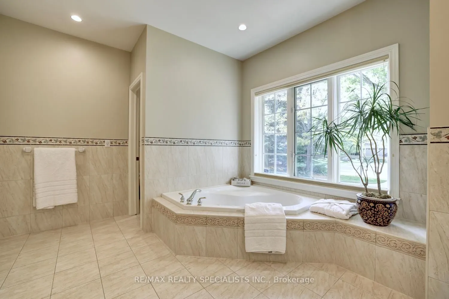 1227 Riverbank Way