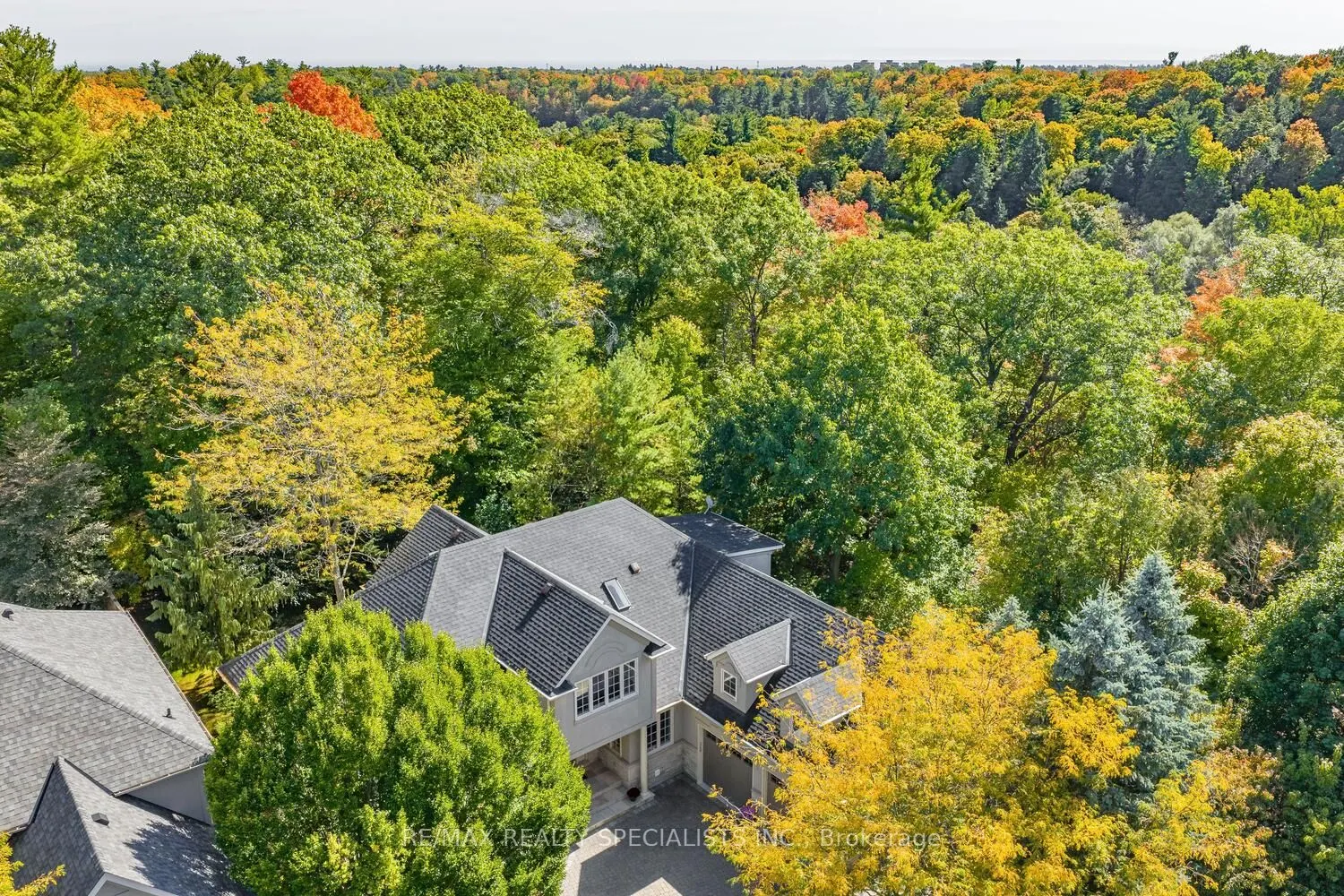 1227 Riverbank Way