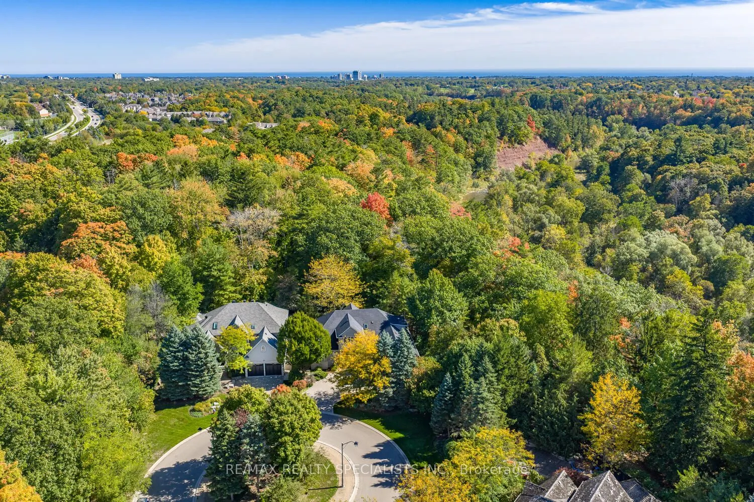 1227 Riverbank Way