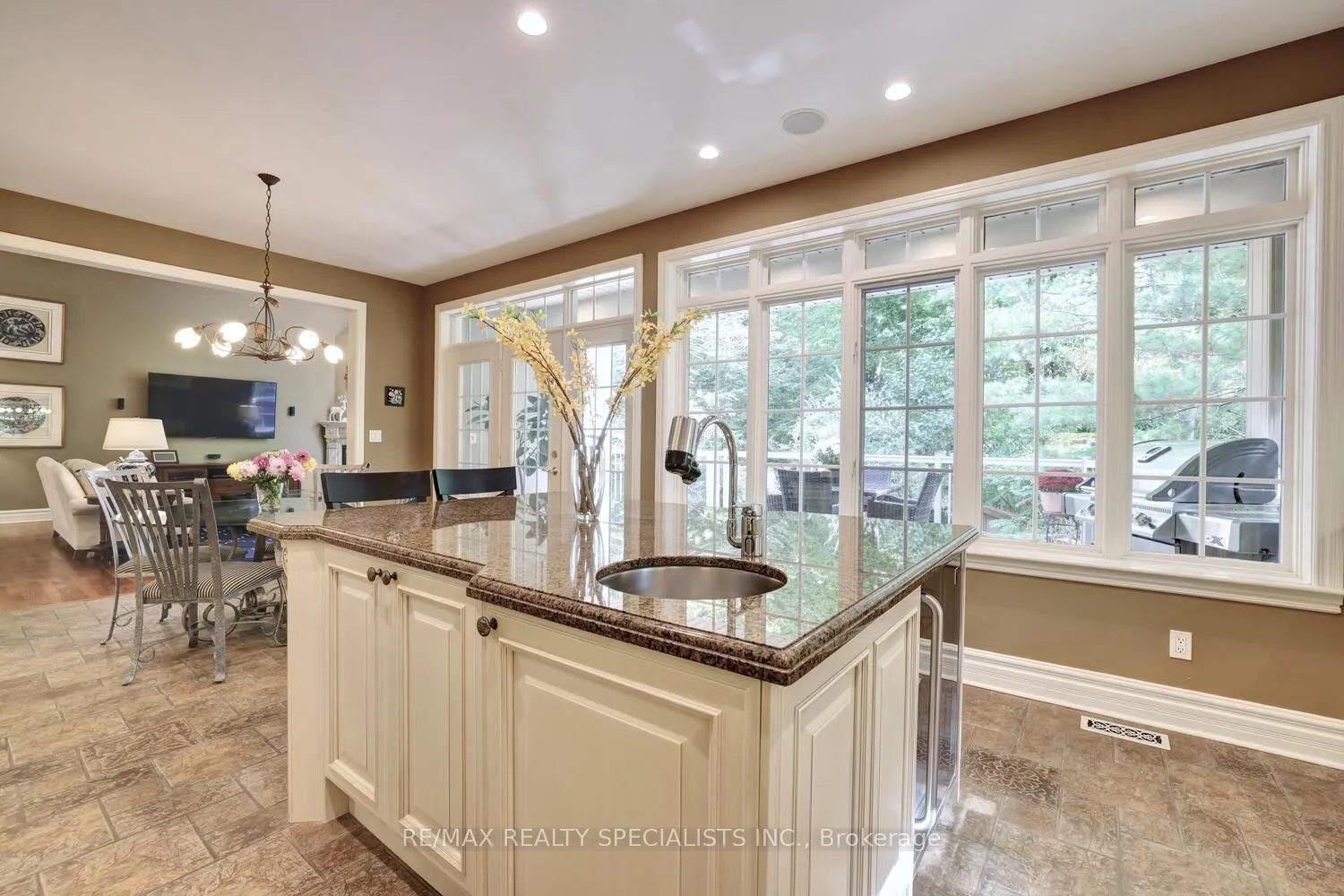 1227 Riverbank Way