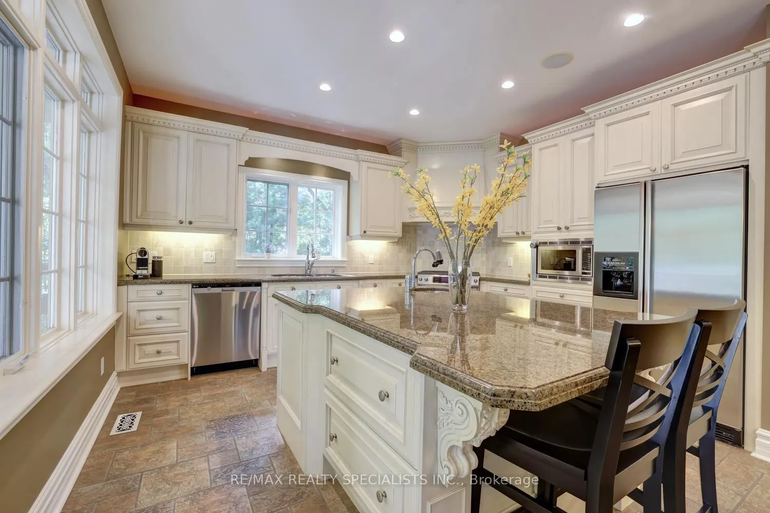 1227 Riverbank Way