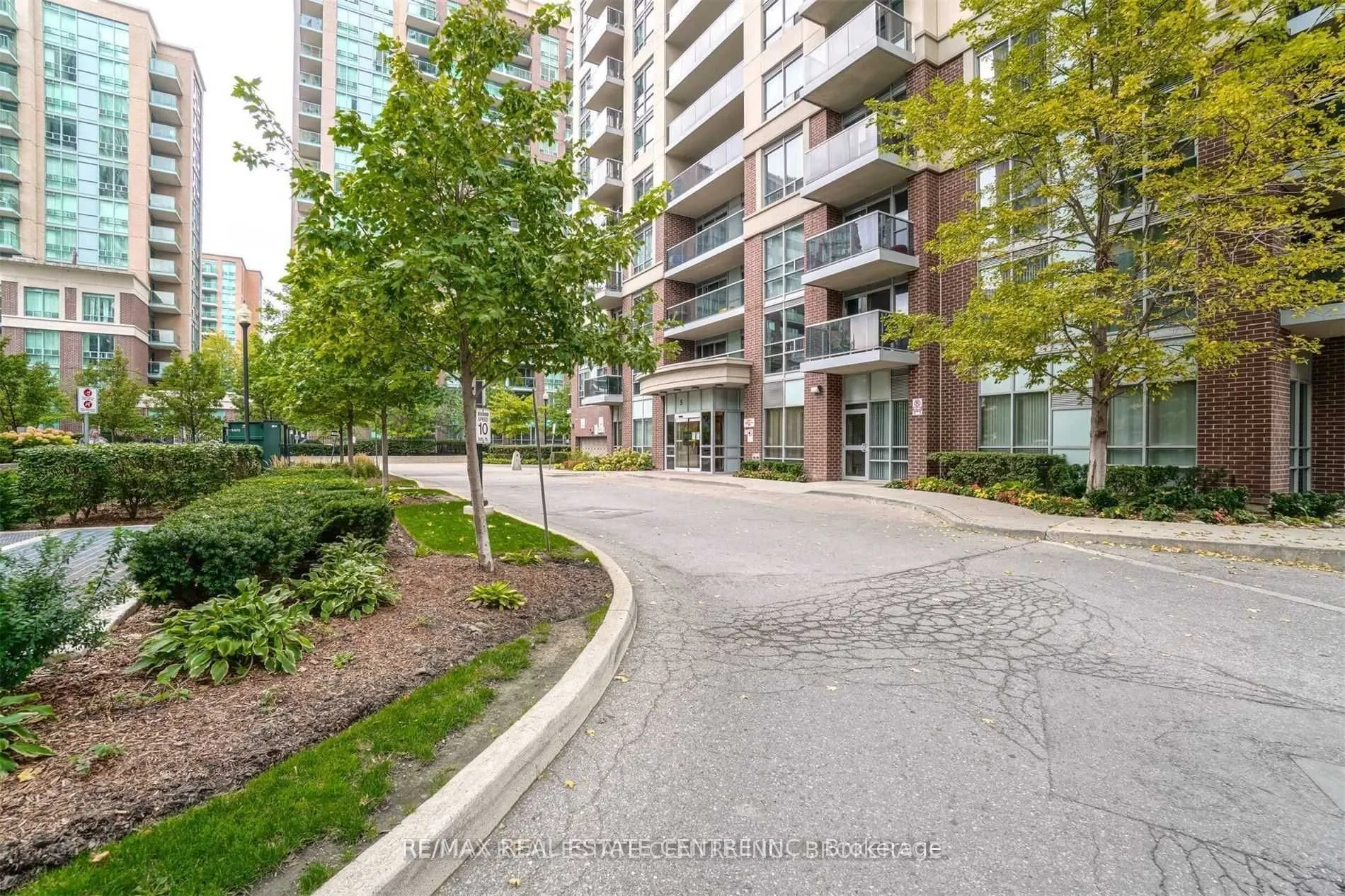 5 Michael Power Place, #705