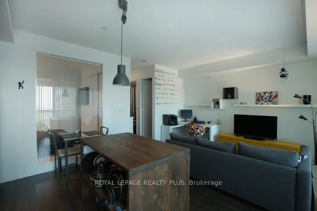 165 Legion Road N, #2231
