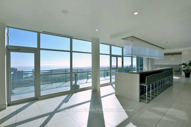 165 Legion Road N, #2231