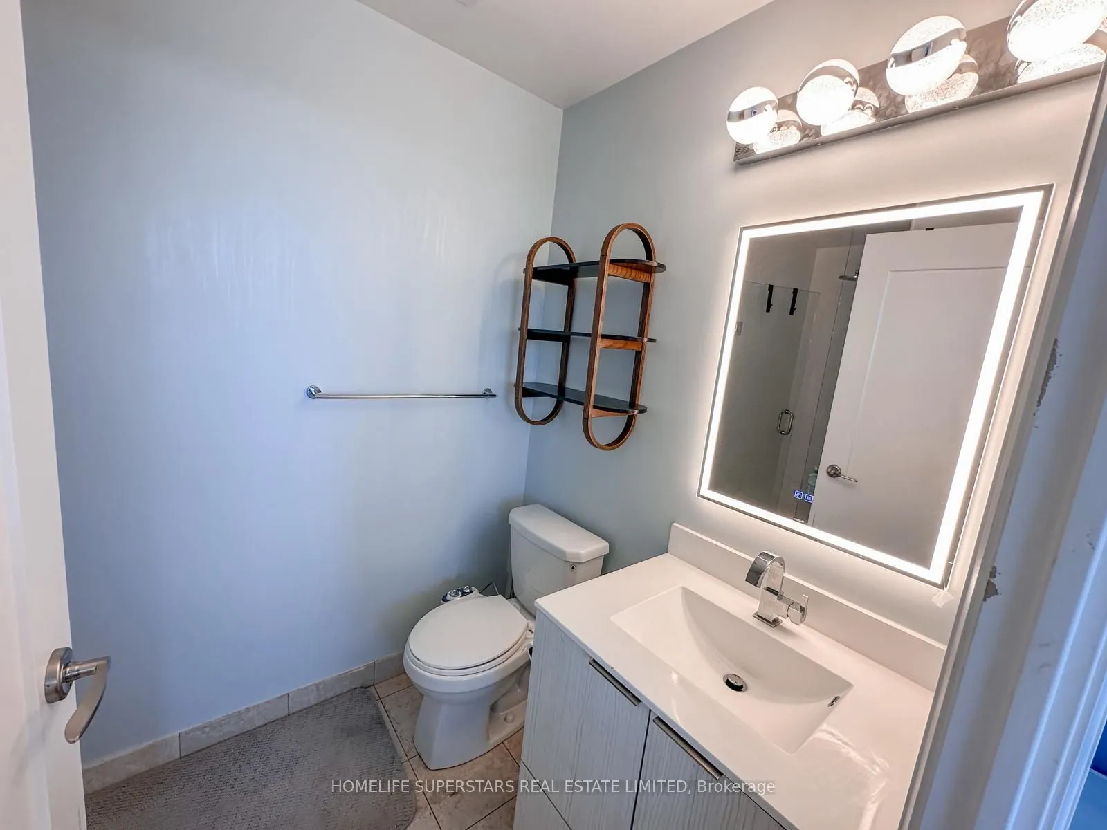 56 Annie Craig Drive, #3508