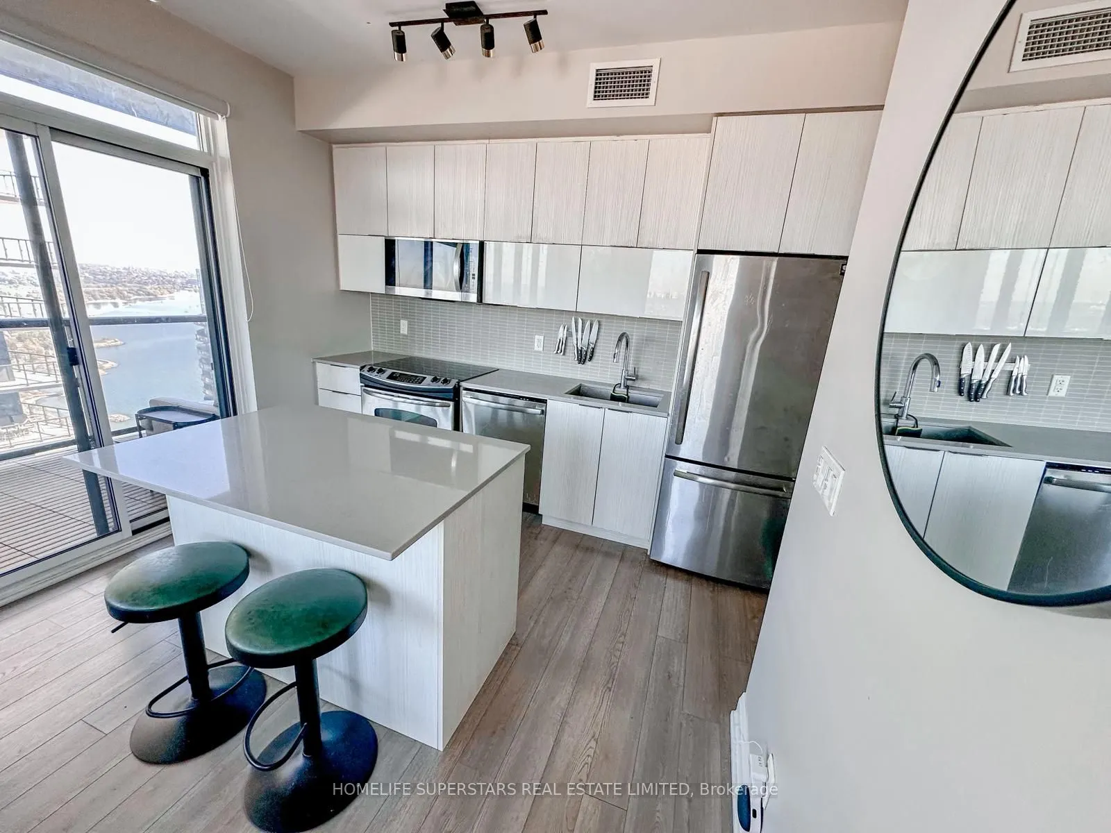 56 Annie Craig Drive, #3508