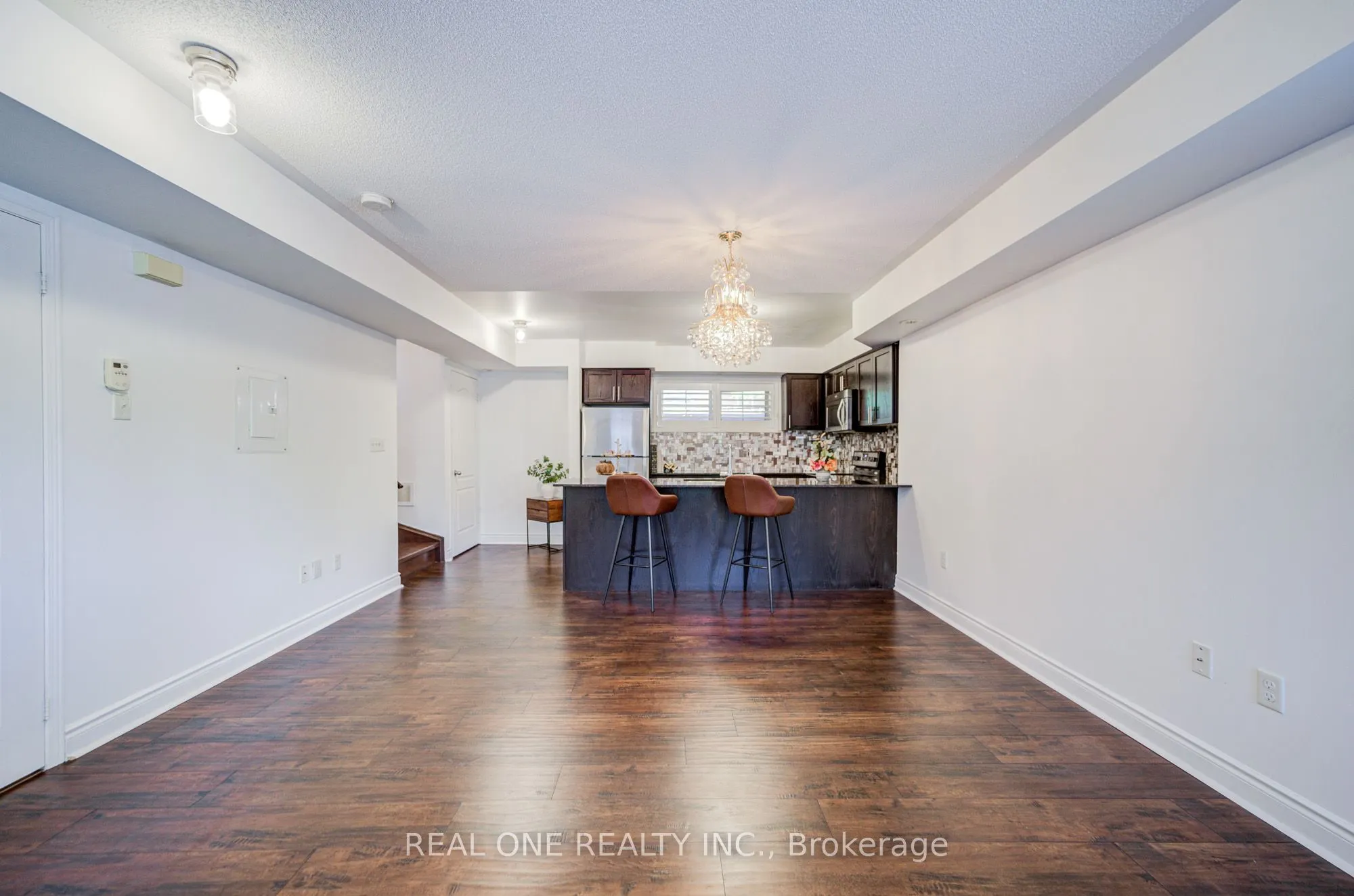 2480 Post Road, #29