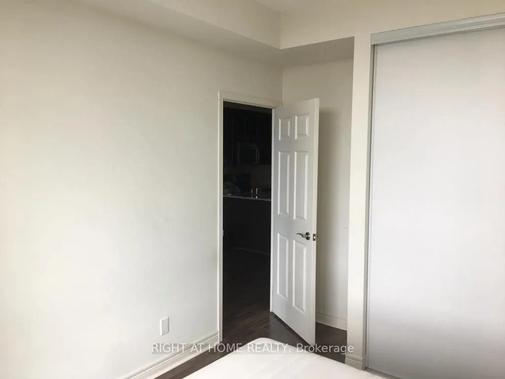339 Rathburn Road W, #2208