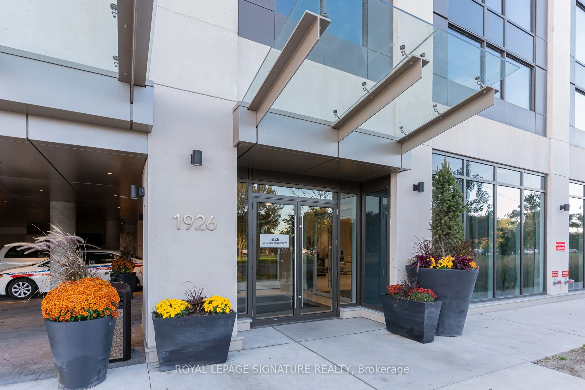 1926 Lake Shore Boulevard W, #2217