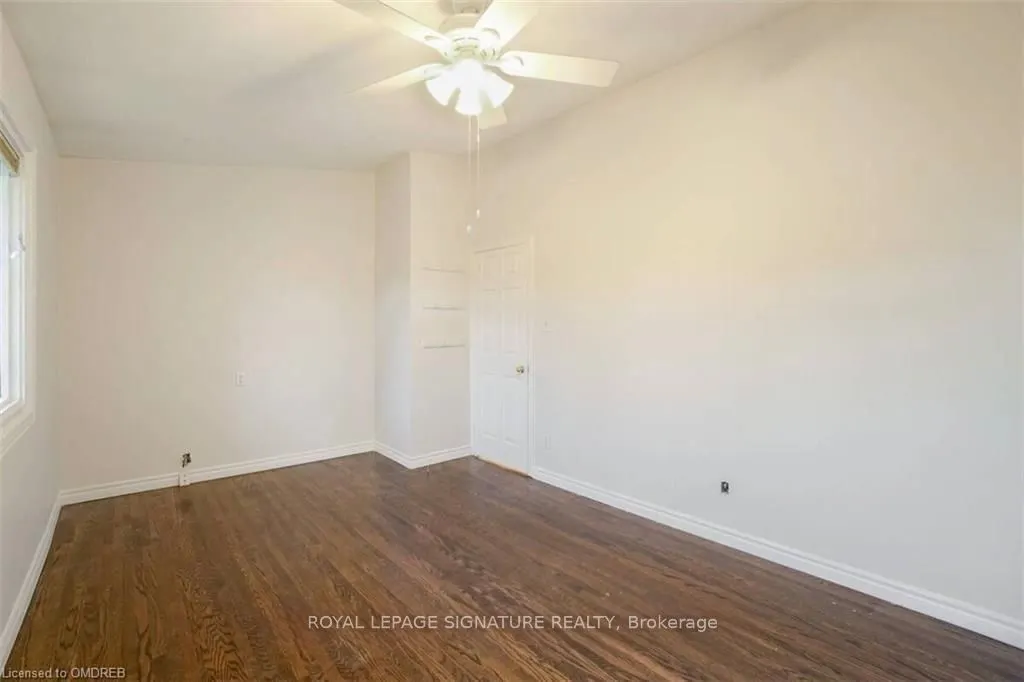 14 BURNHAMTHORPE Road W, #(MAIN)