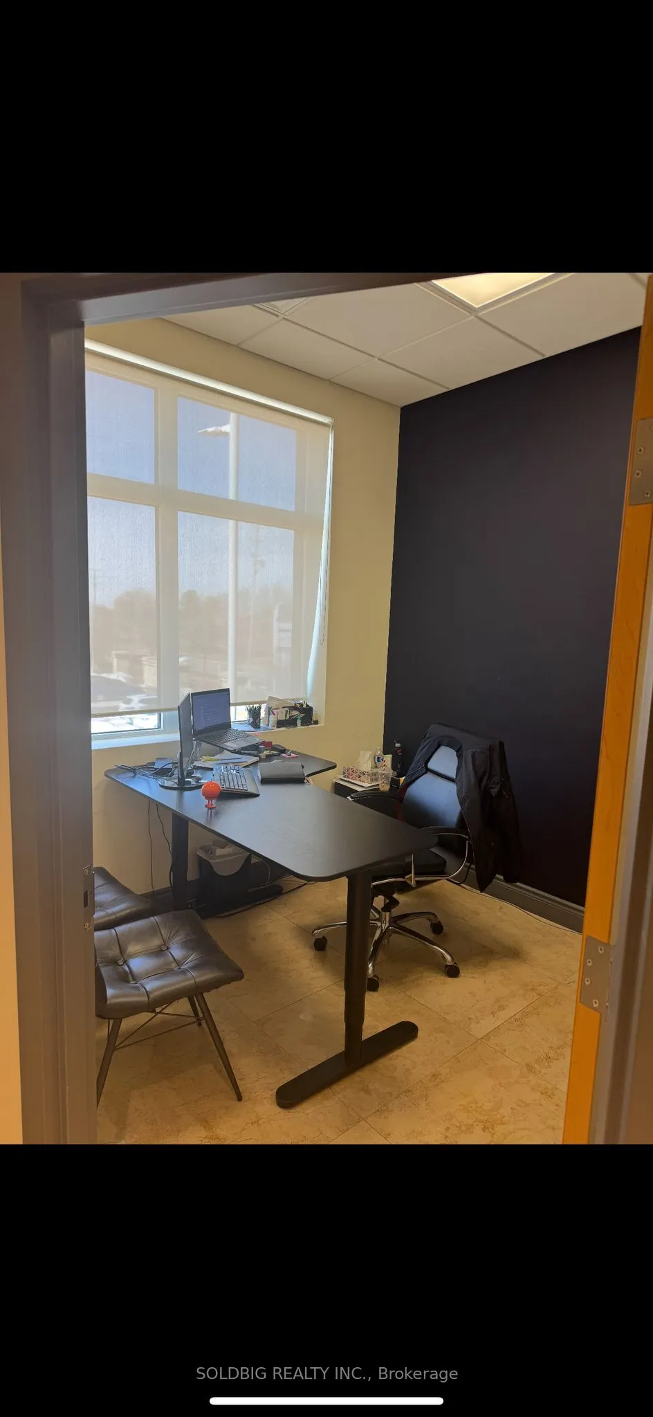 450 Bronte Street S, #211
