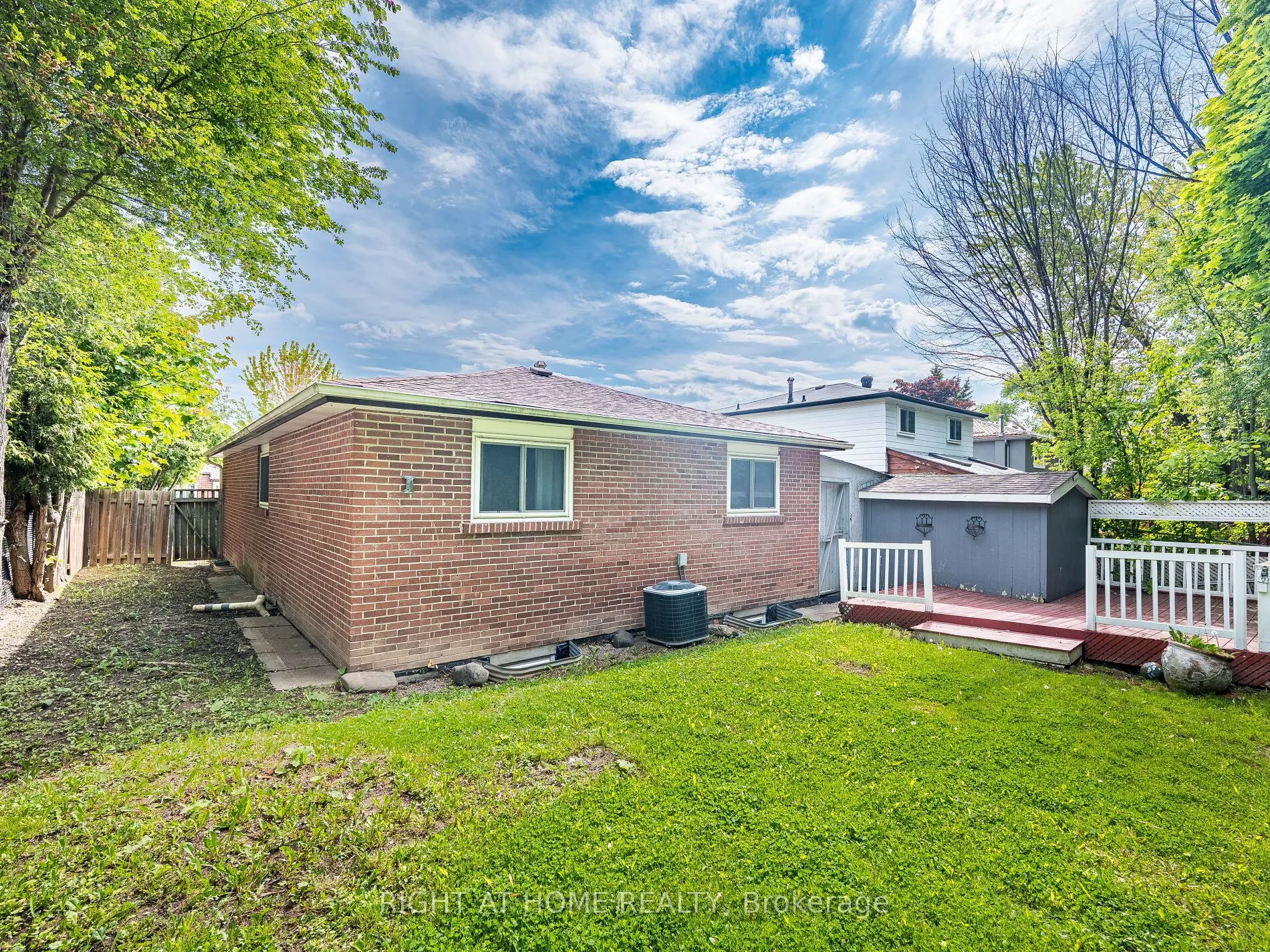 118 Bonham Boulevard