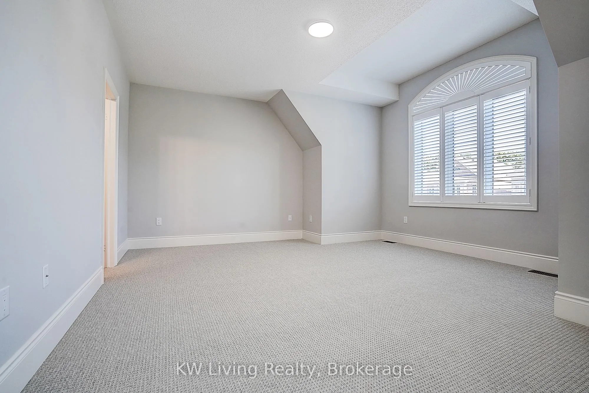 3228 Meadow Marsh Crescent
