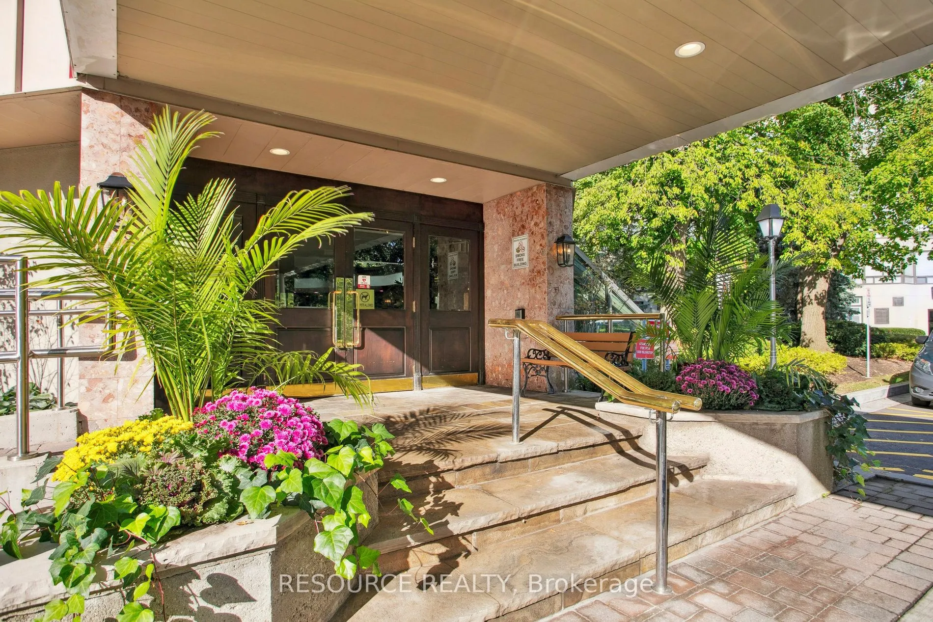 1320 Islington Avenue, #2001