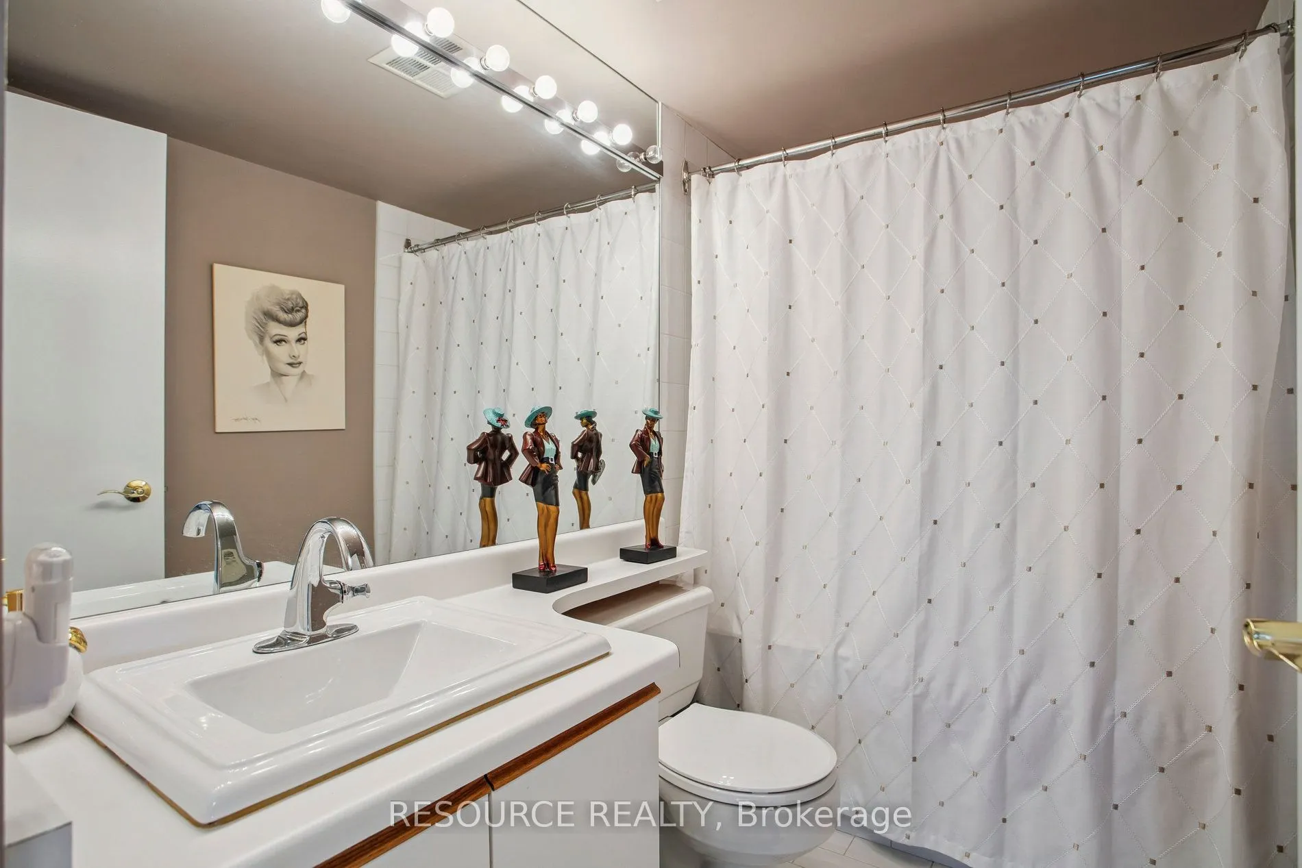 1320 Islington Avenue, #2001