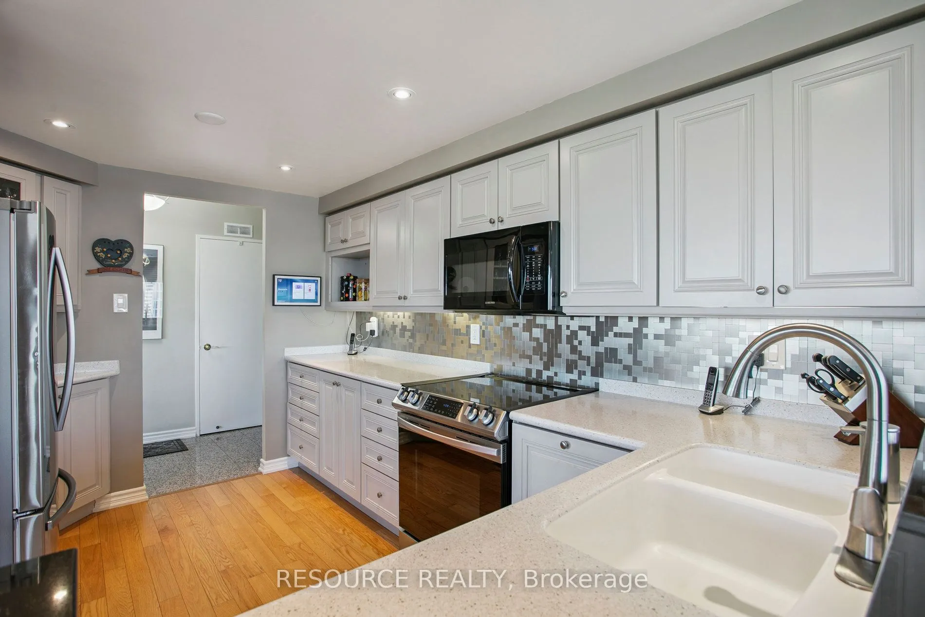 1320 Islington Avenue, #2001