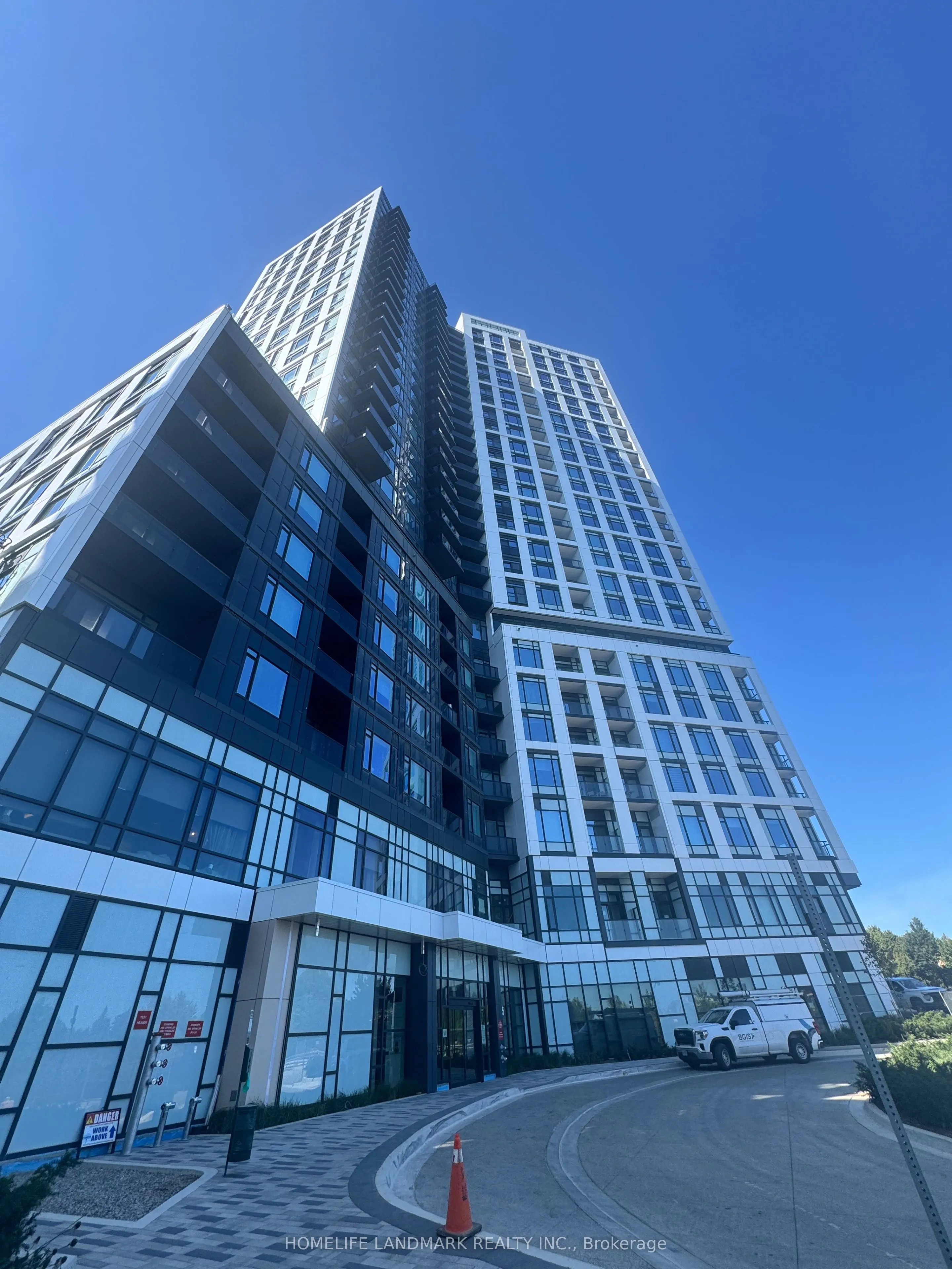 2495 Eglinton Avenue W, #2202