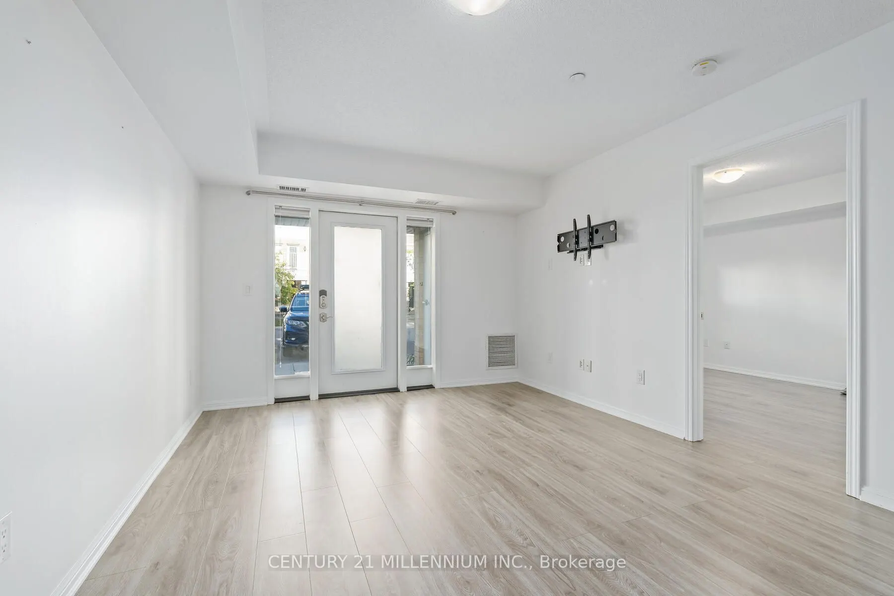 1045 Nadalin Heights, #111