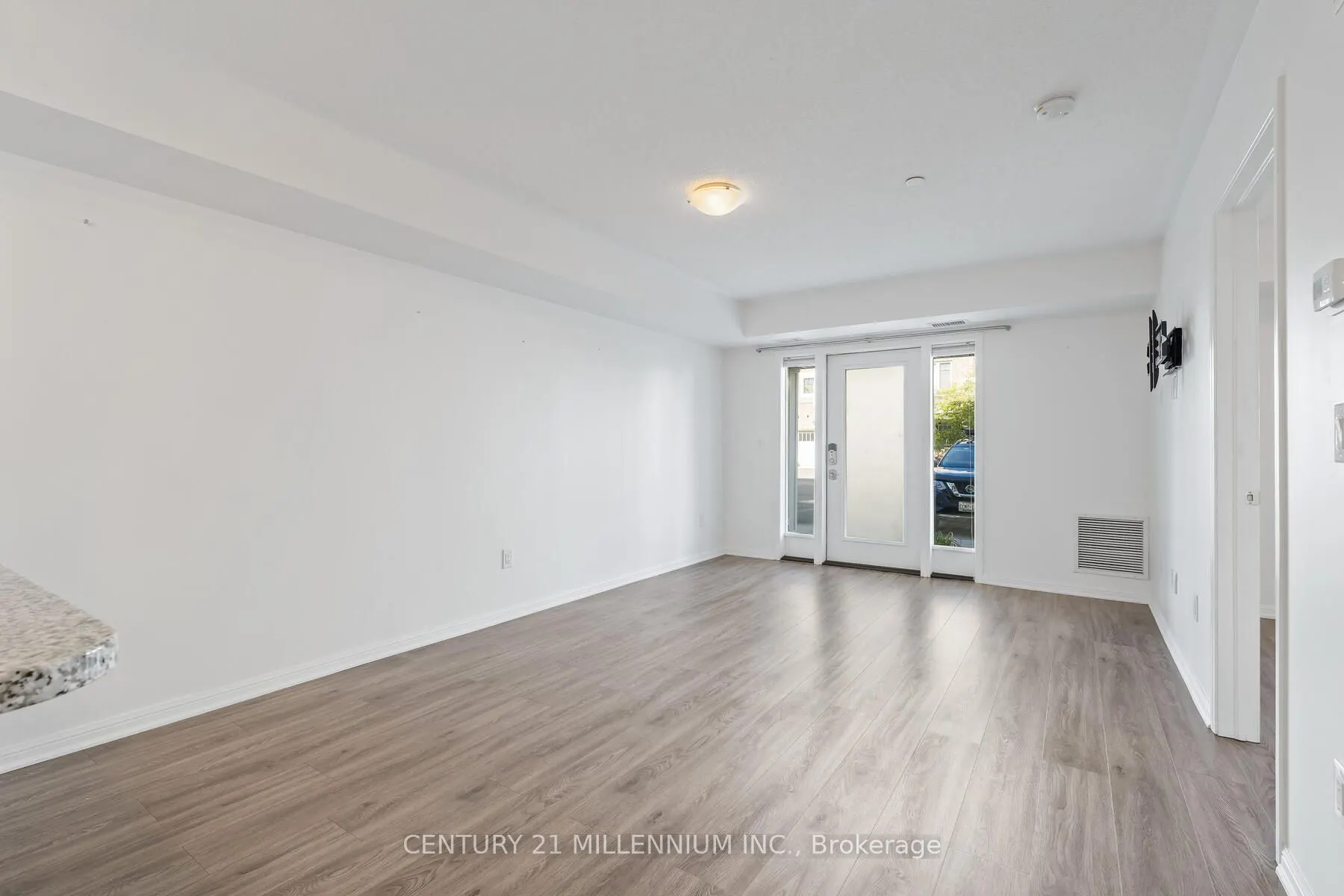 1045 Nadalin Heights, #111