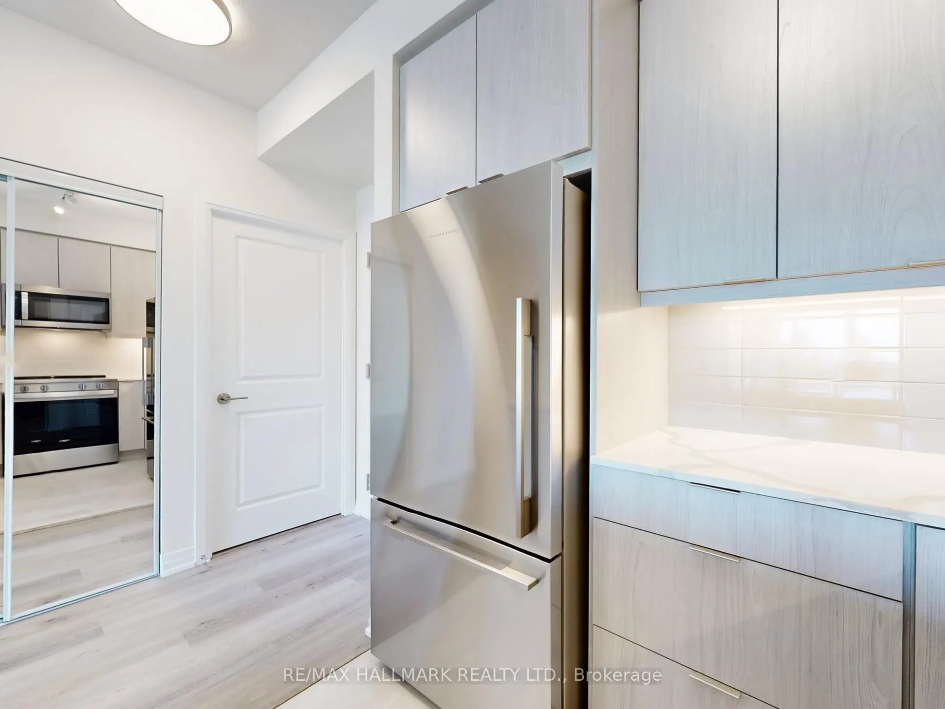 15 Watergarden Dr Drive, #303