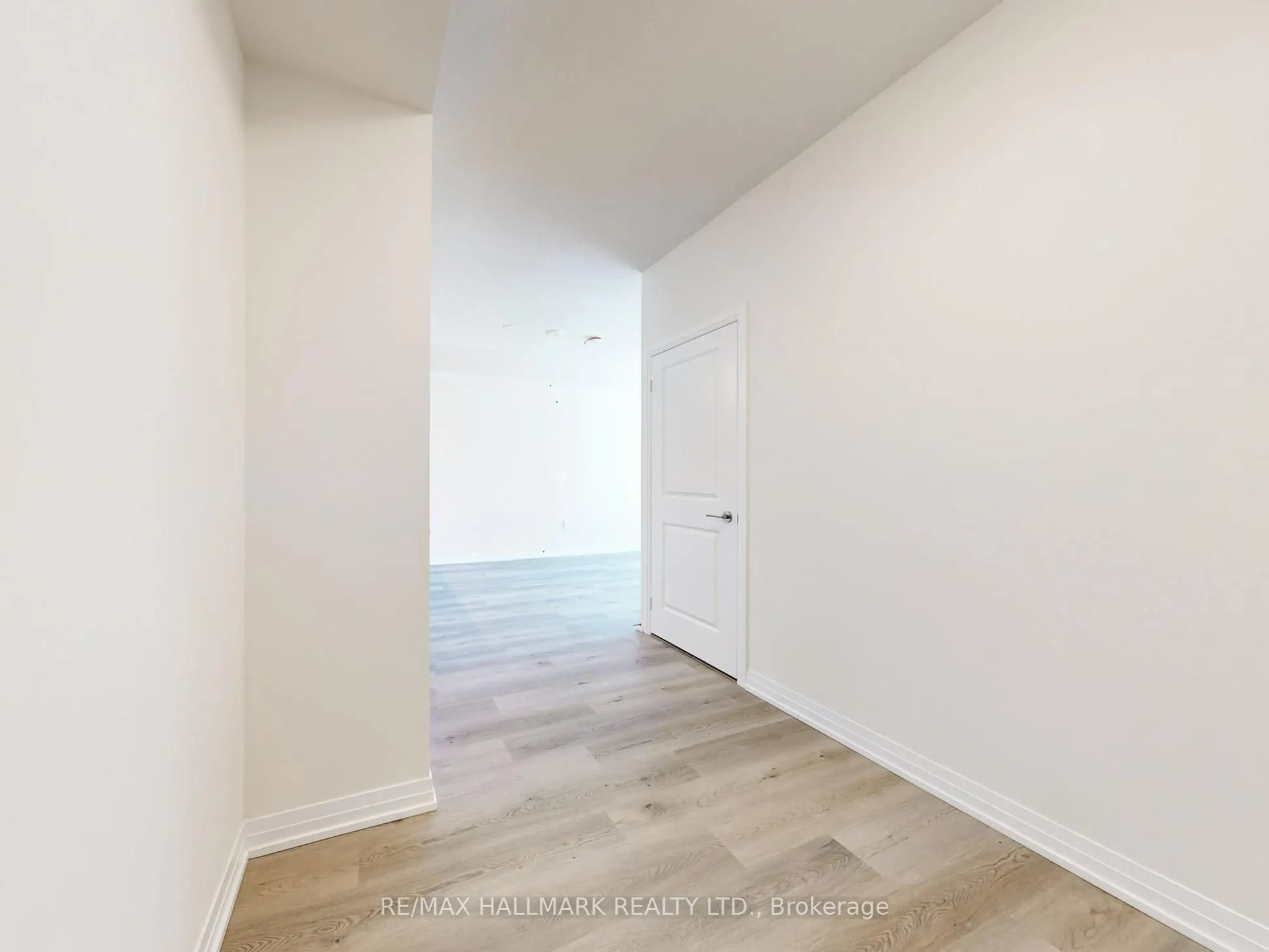 15 Watergarden Dr Drive, #303