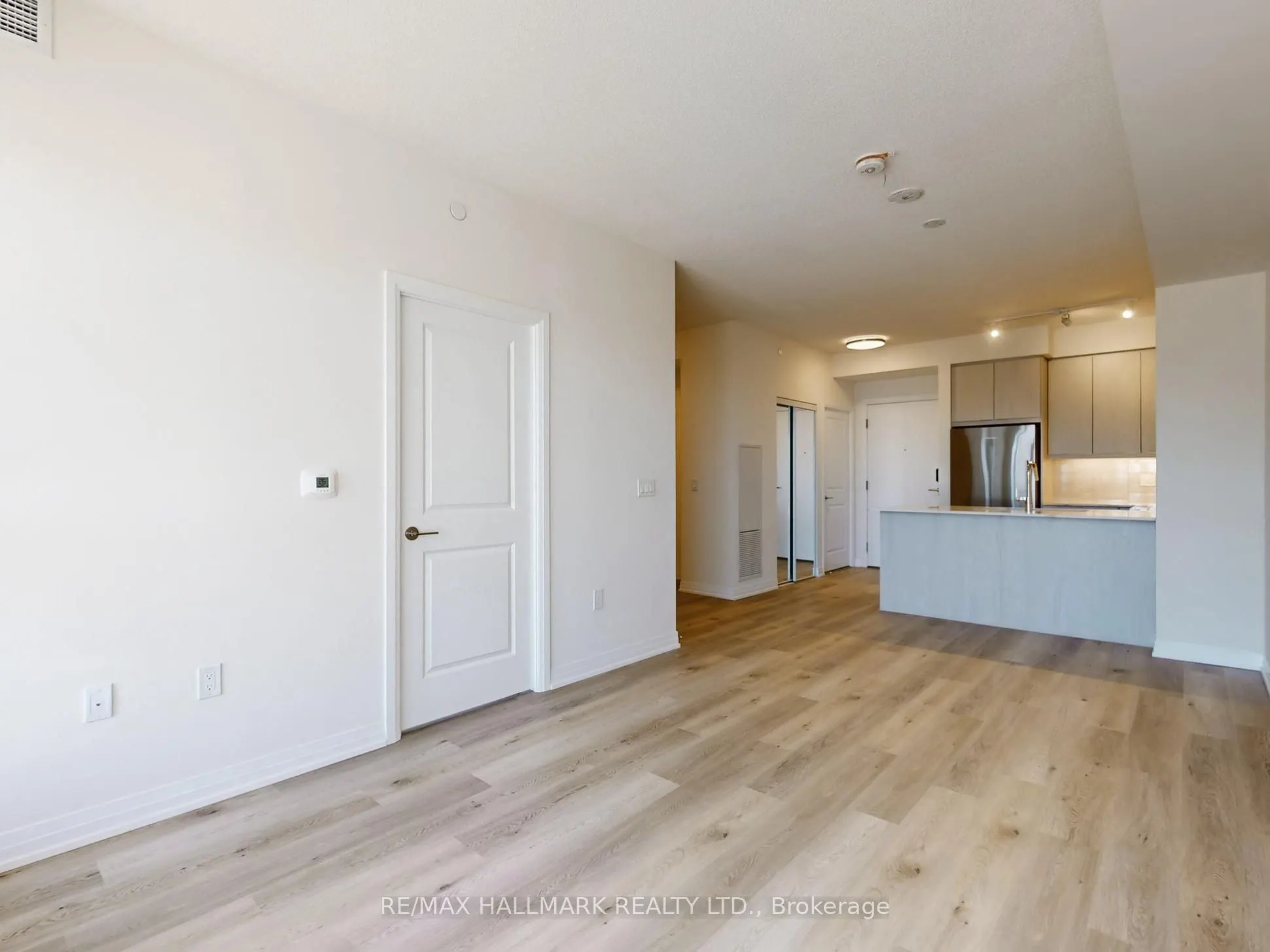 15 Watergarden Dr Drive, #303