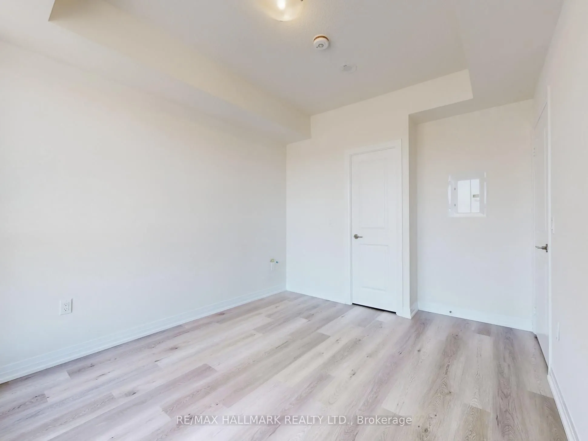 15 Watergarden Dr Drive, #303