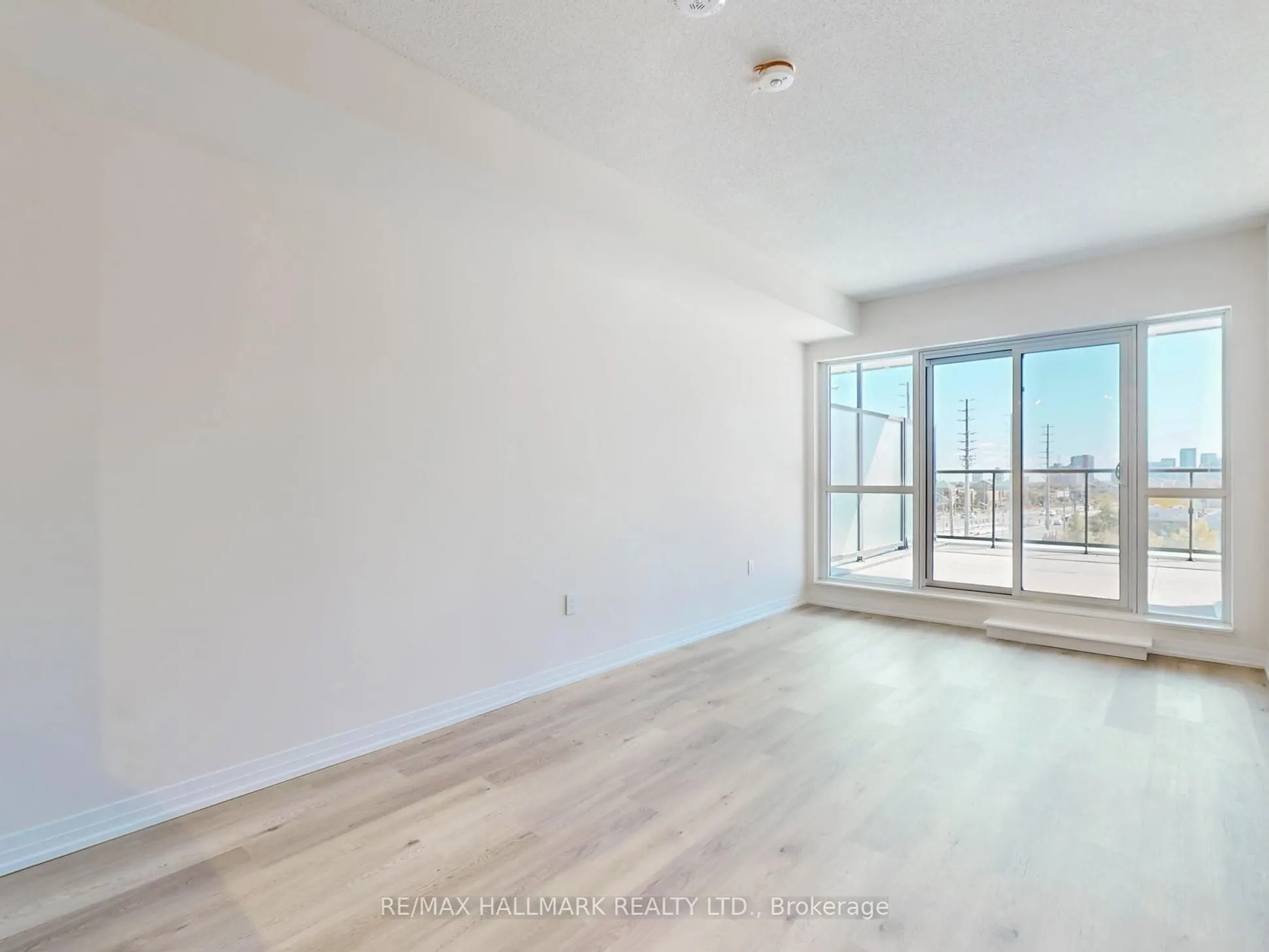 15 Watergarden Dr Drive, #303