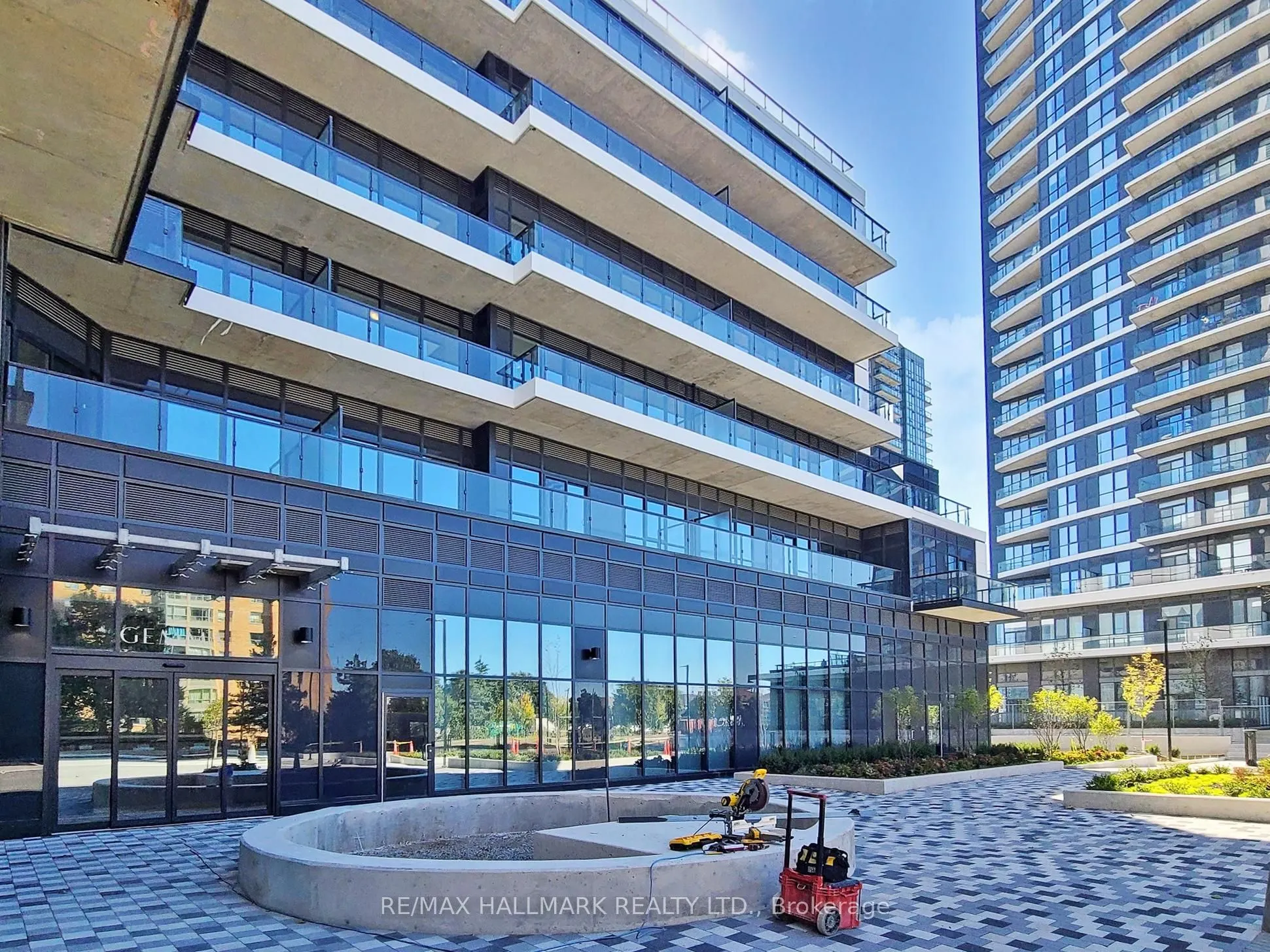 15 Watergarden Dr Drive, #303
