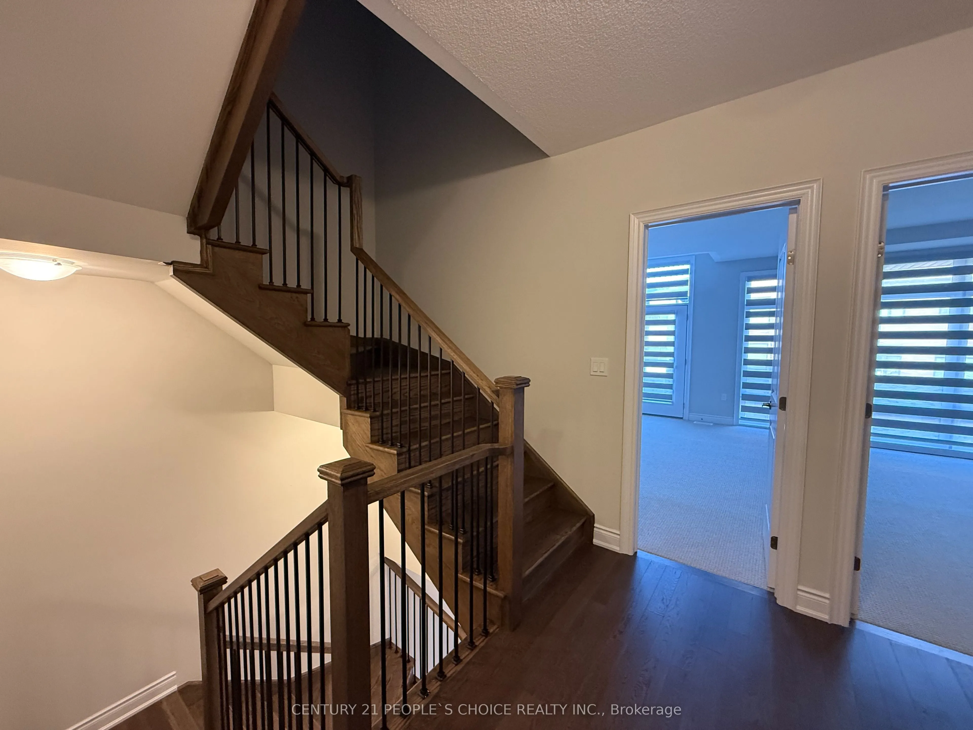 1226 Anthonia Trail E
