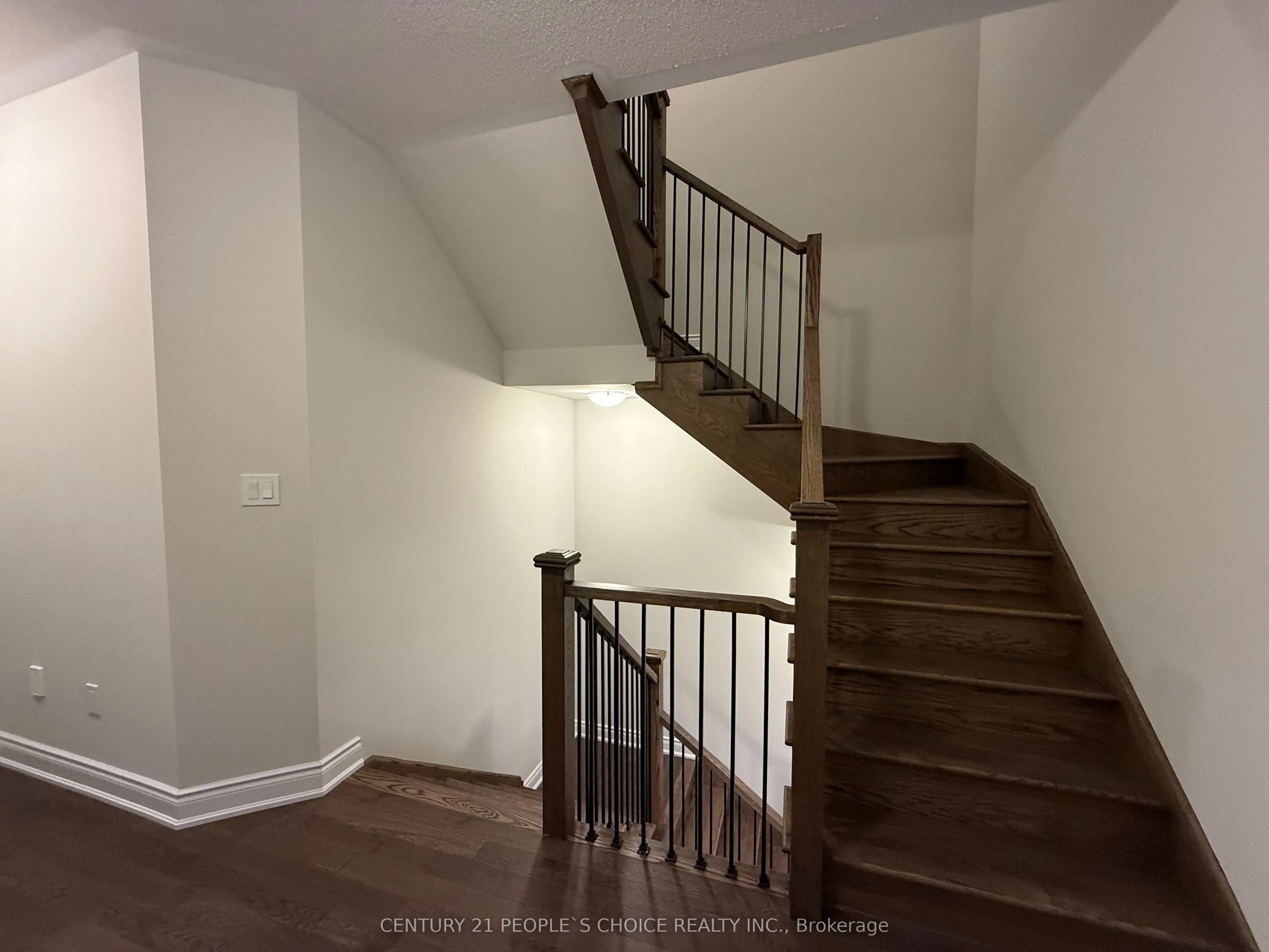 1226 Anthonia Trail E