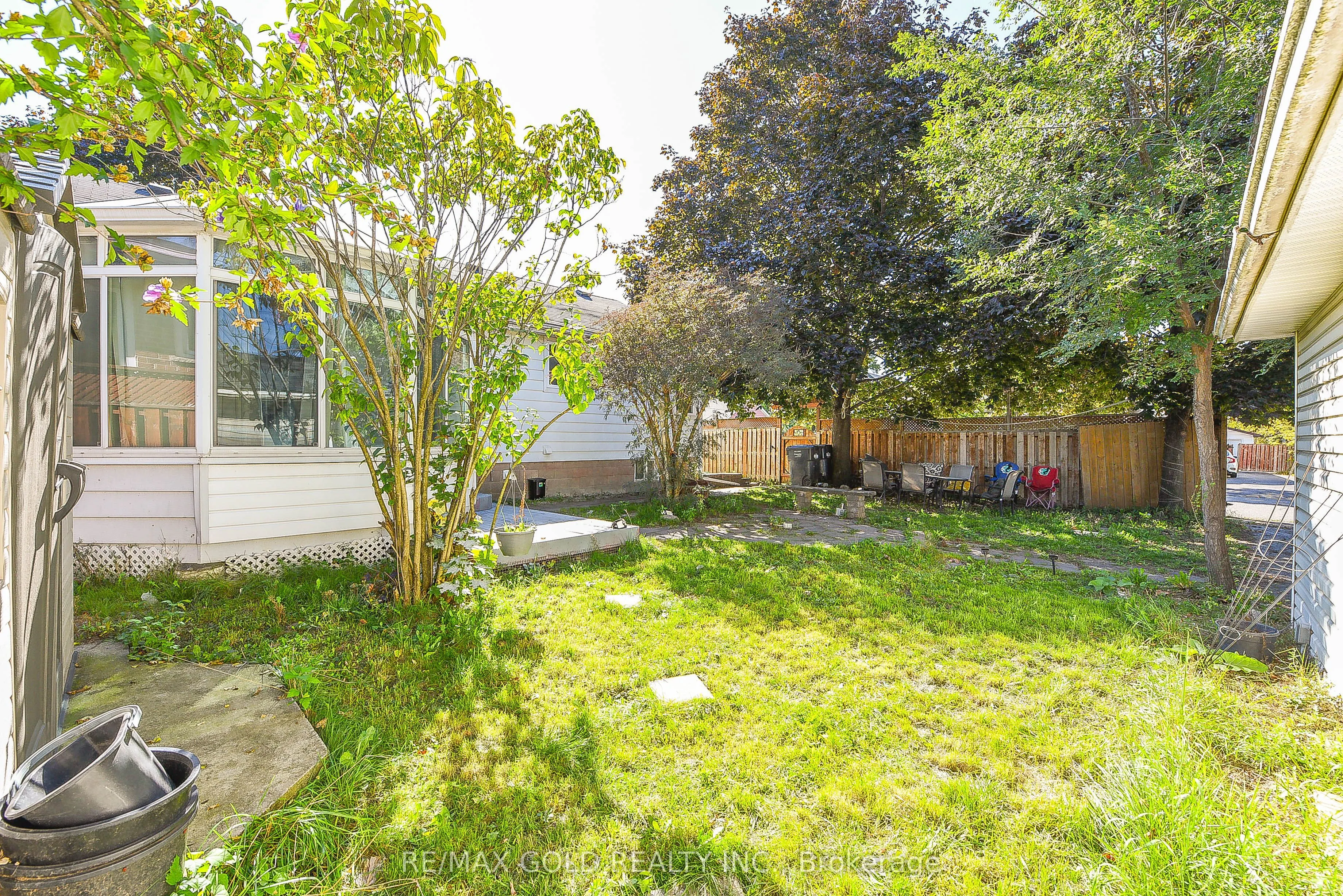 13 Foster Road