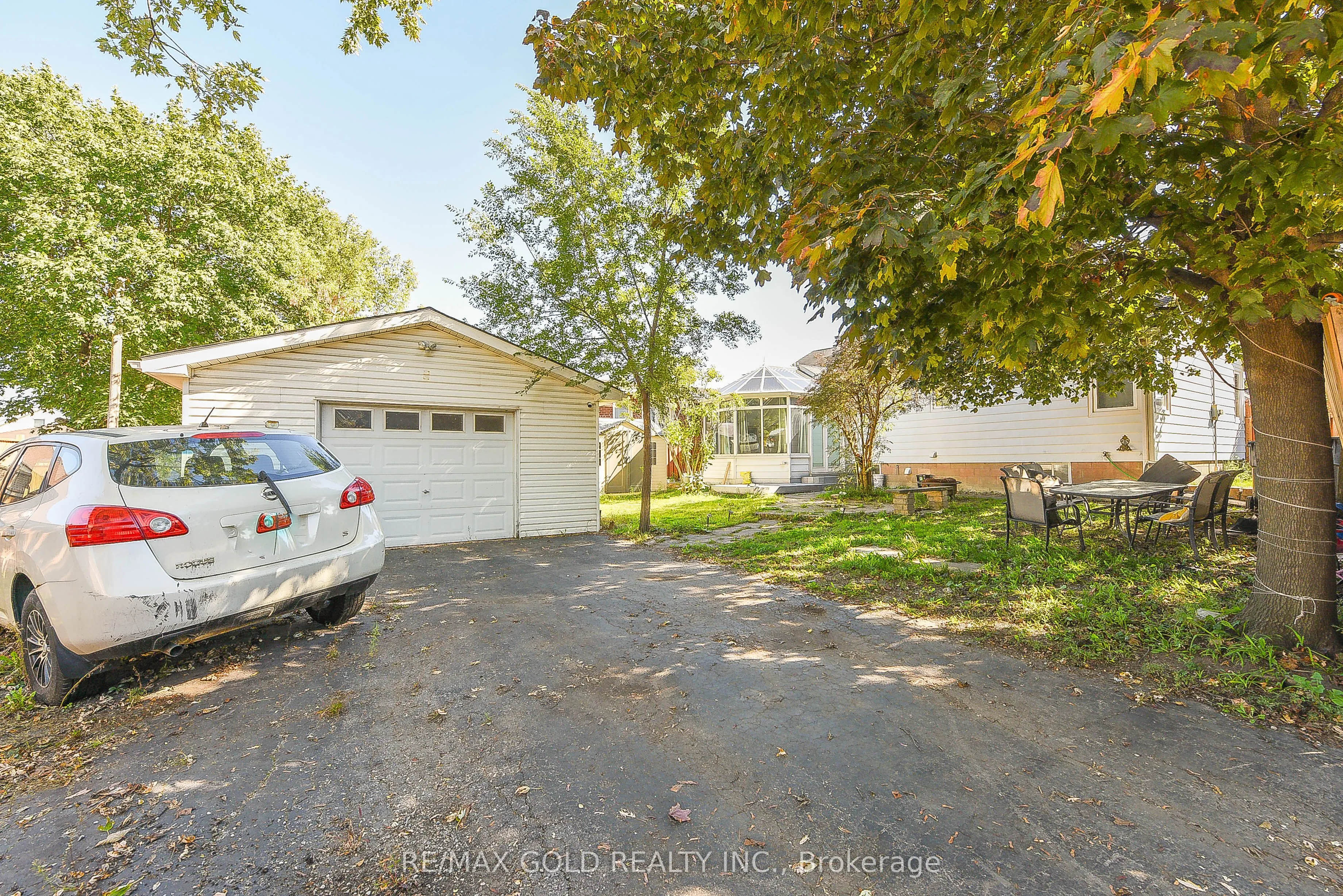 13 Foster Road