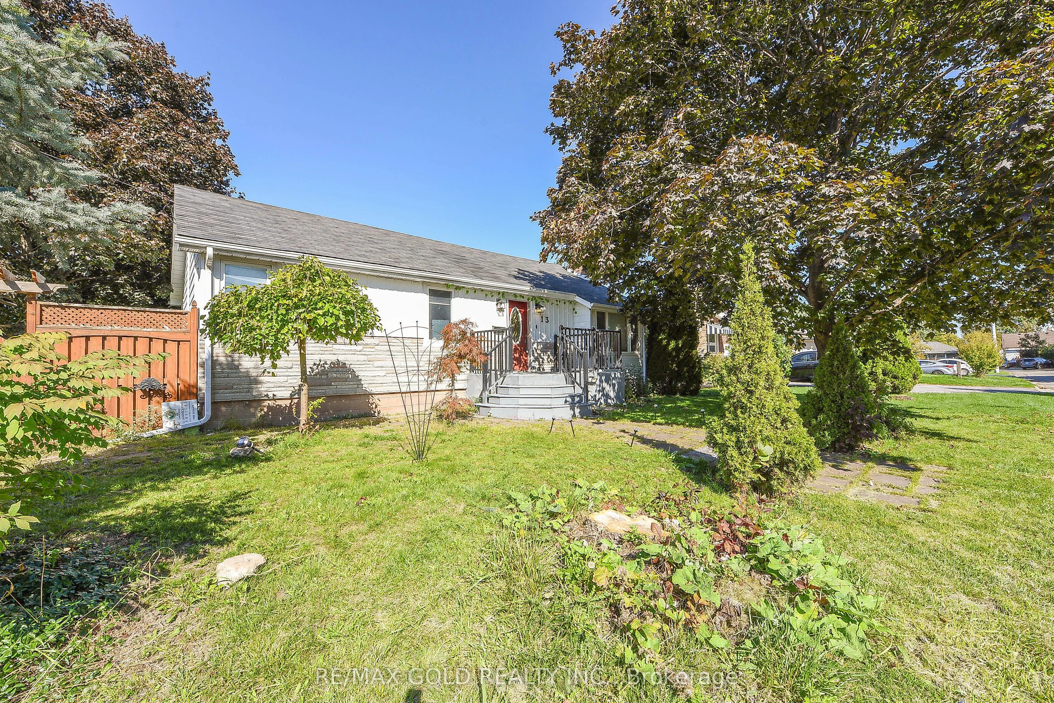 13 Foster Road