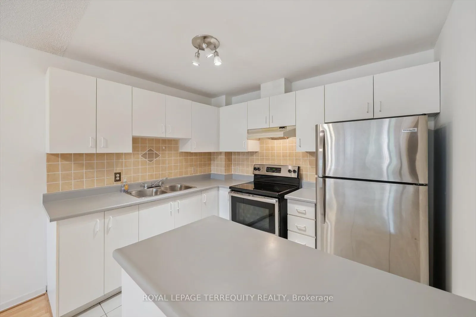 1275 Cornerbrook Place, #208