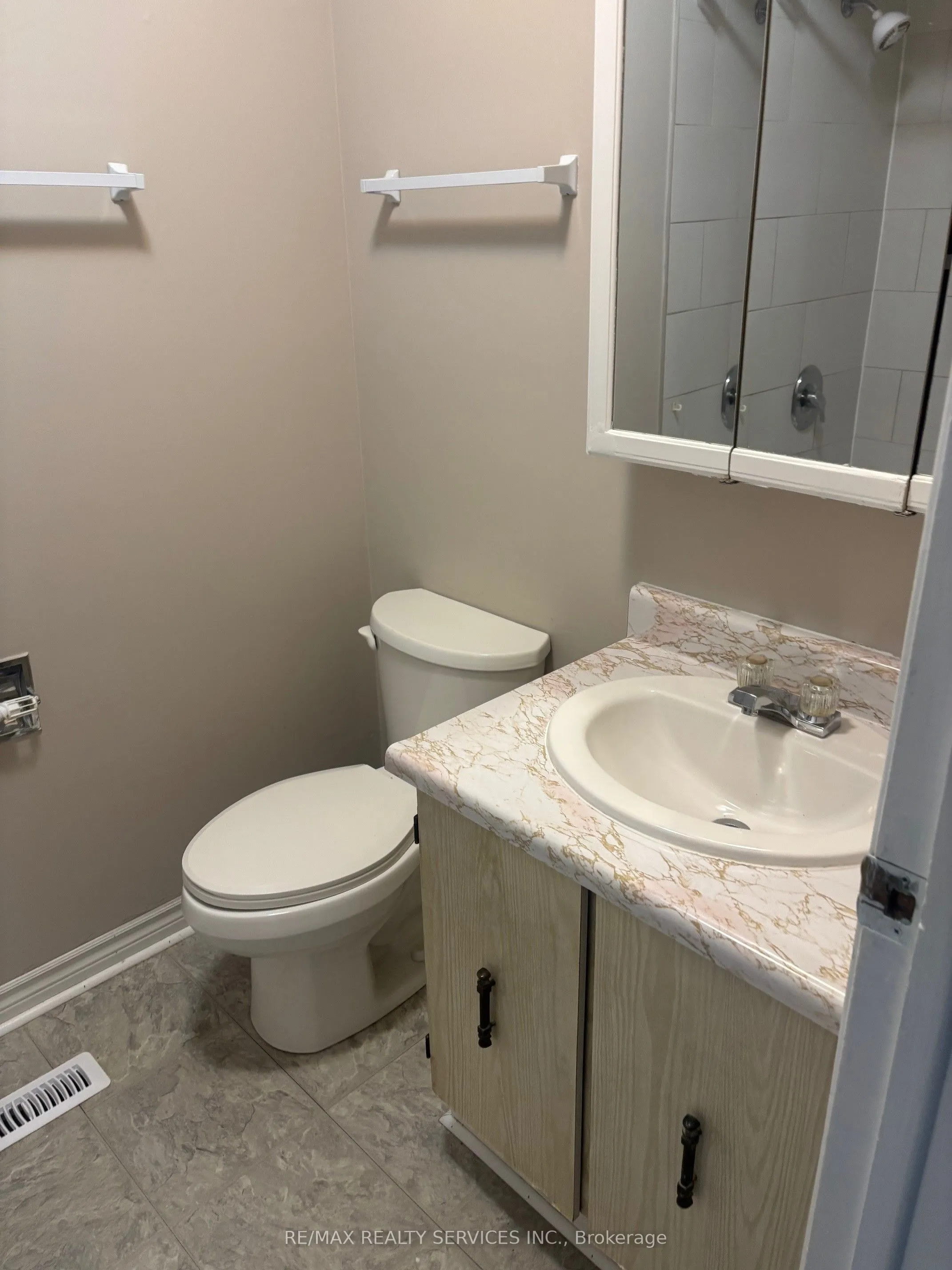 119 Moregate Crescent, #119