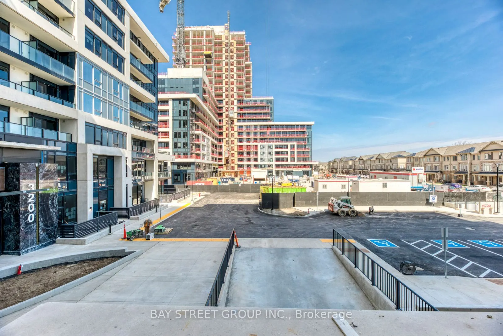 3200 William Coltson Avenue, #204