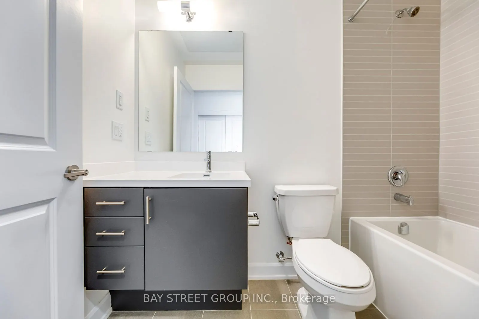 3200 William Coltson Avenue, #204