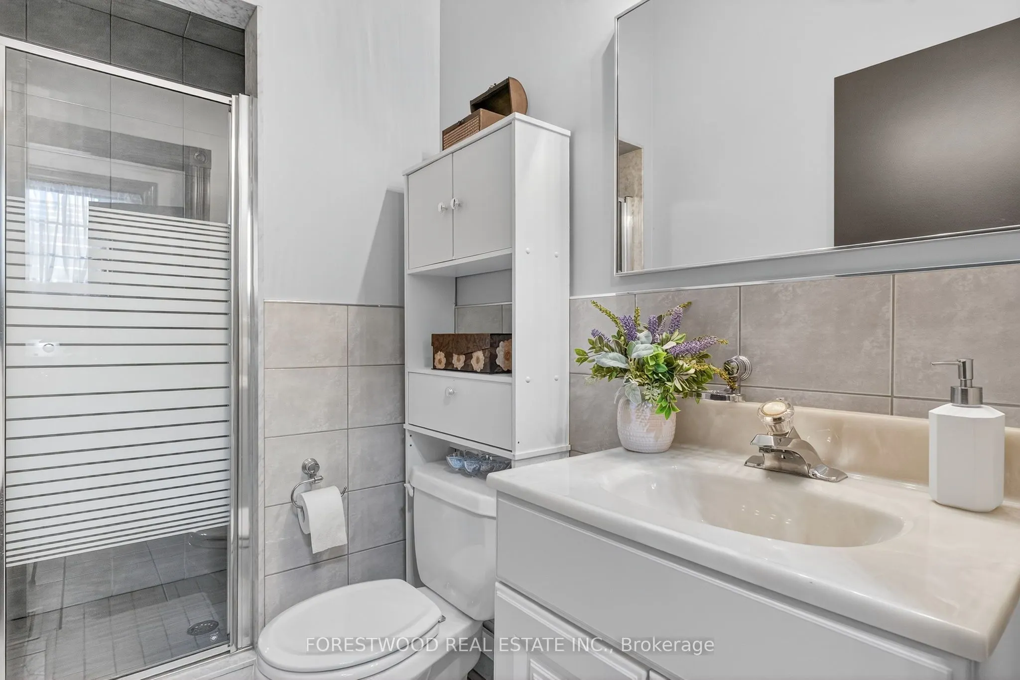 971 Lovingston Crescent