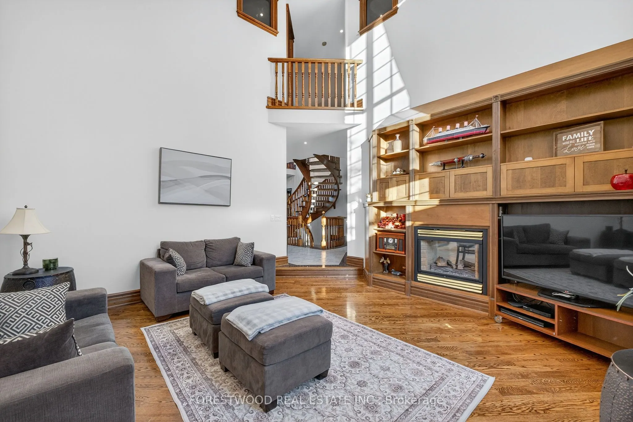 971 Lovingston Crescent
