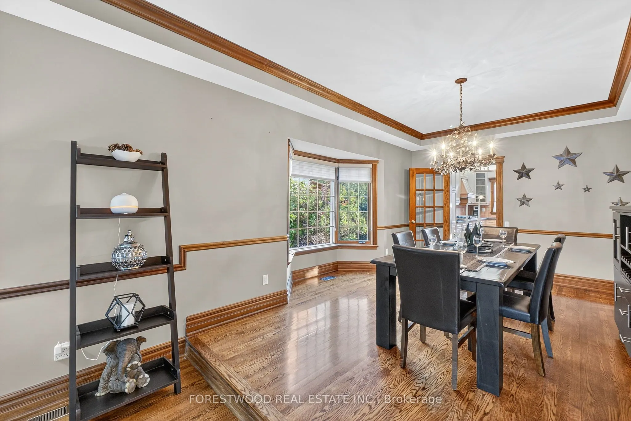 971 Lovingston Crescent