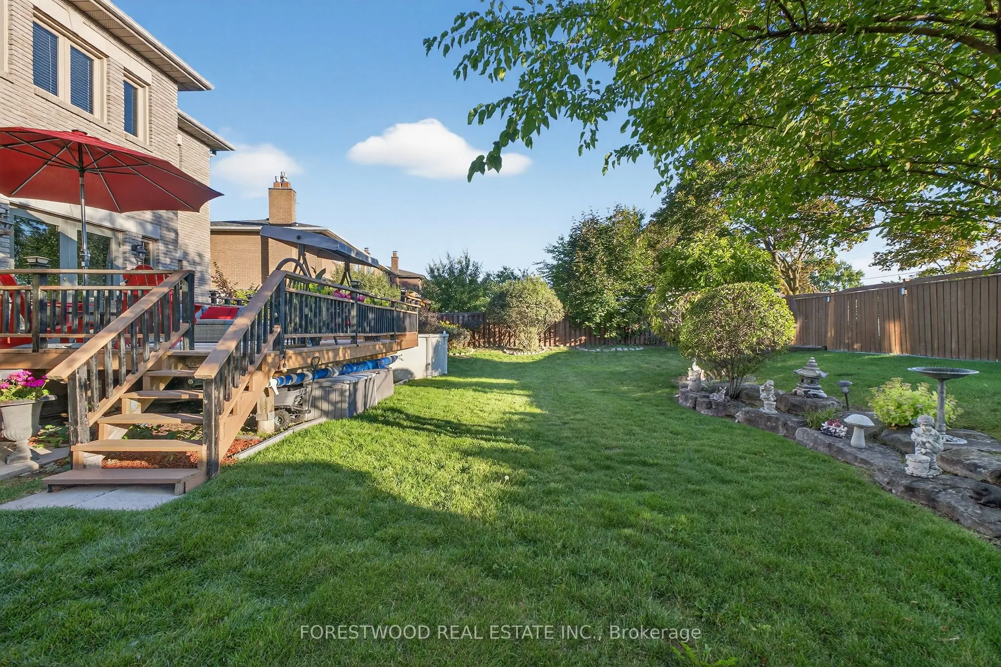 971 Lovingston Crescent