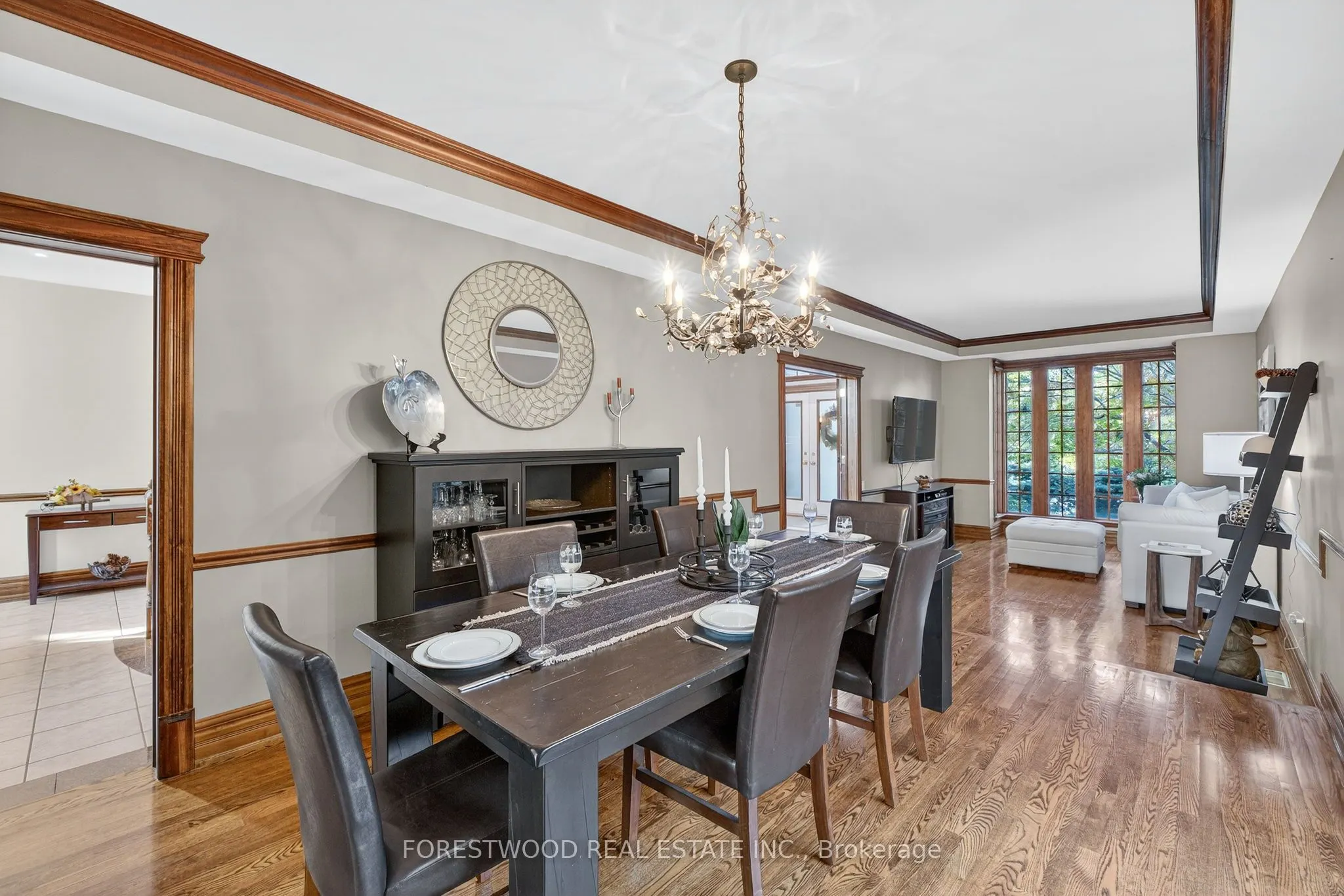 971 Lovingston Crescent