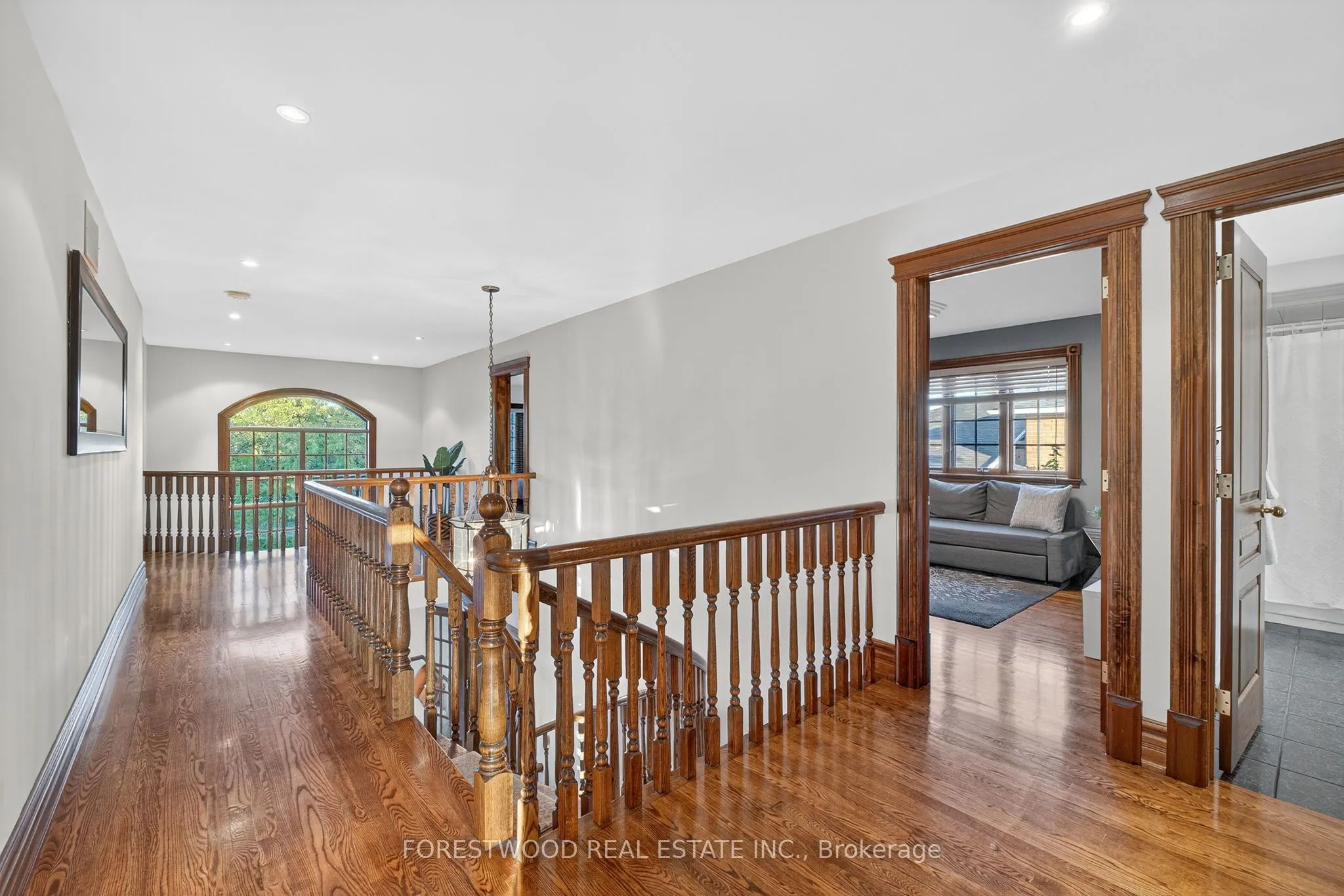 971 Lovingston Crescent